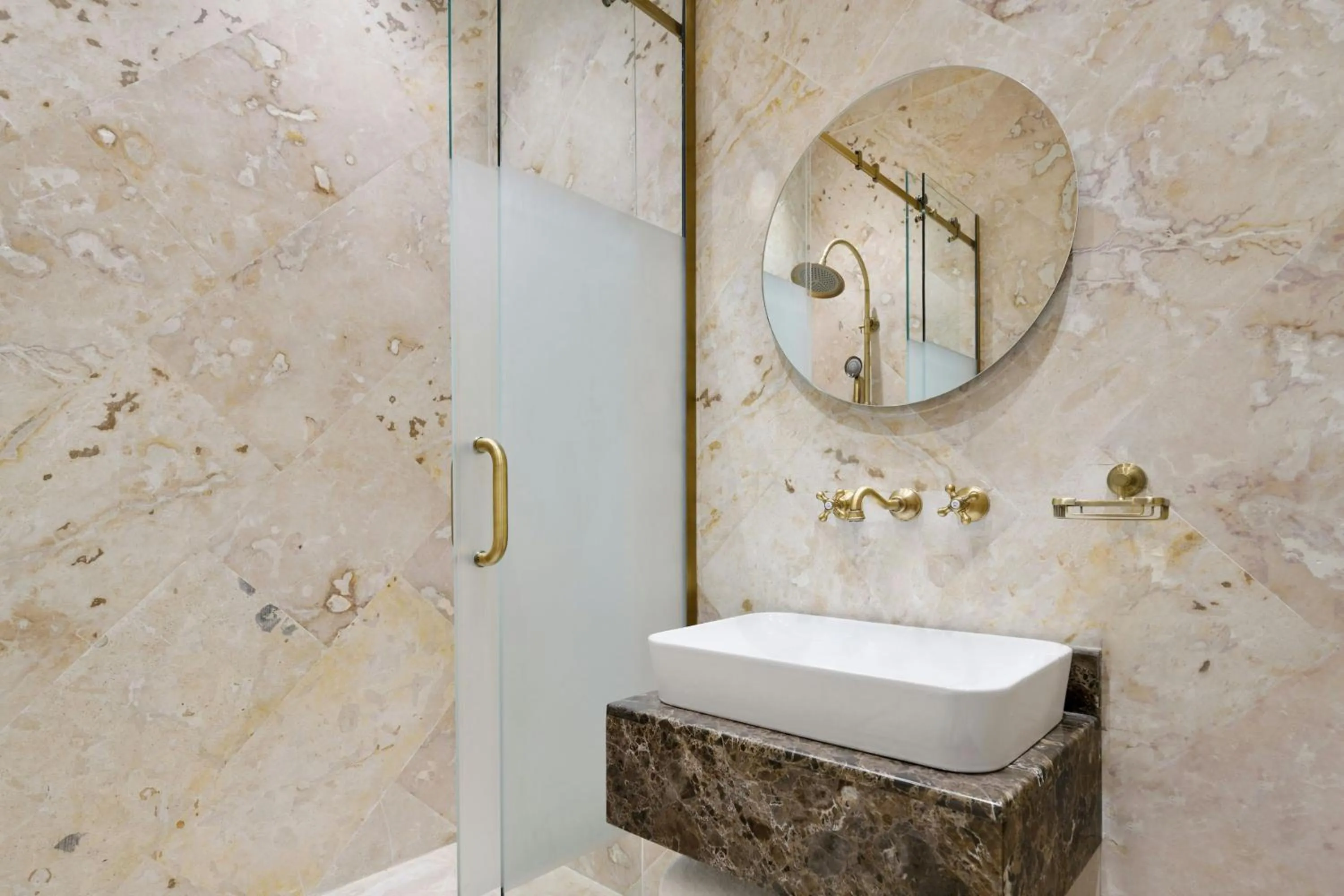 Swimming pool in Al Samriya Hotel, Doha, Autograph Collection