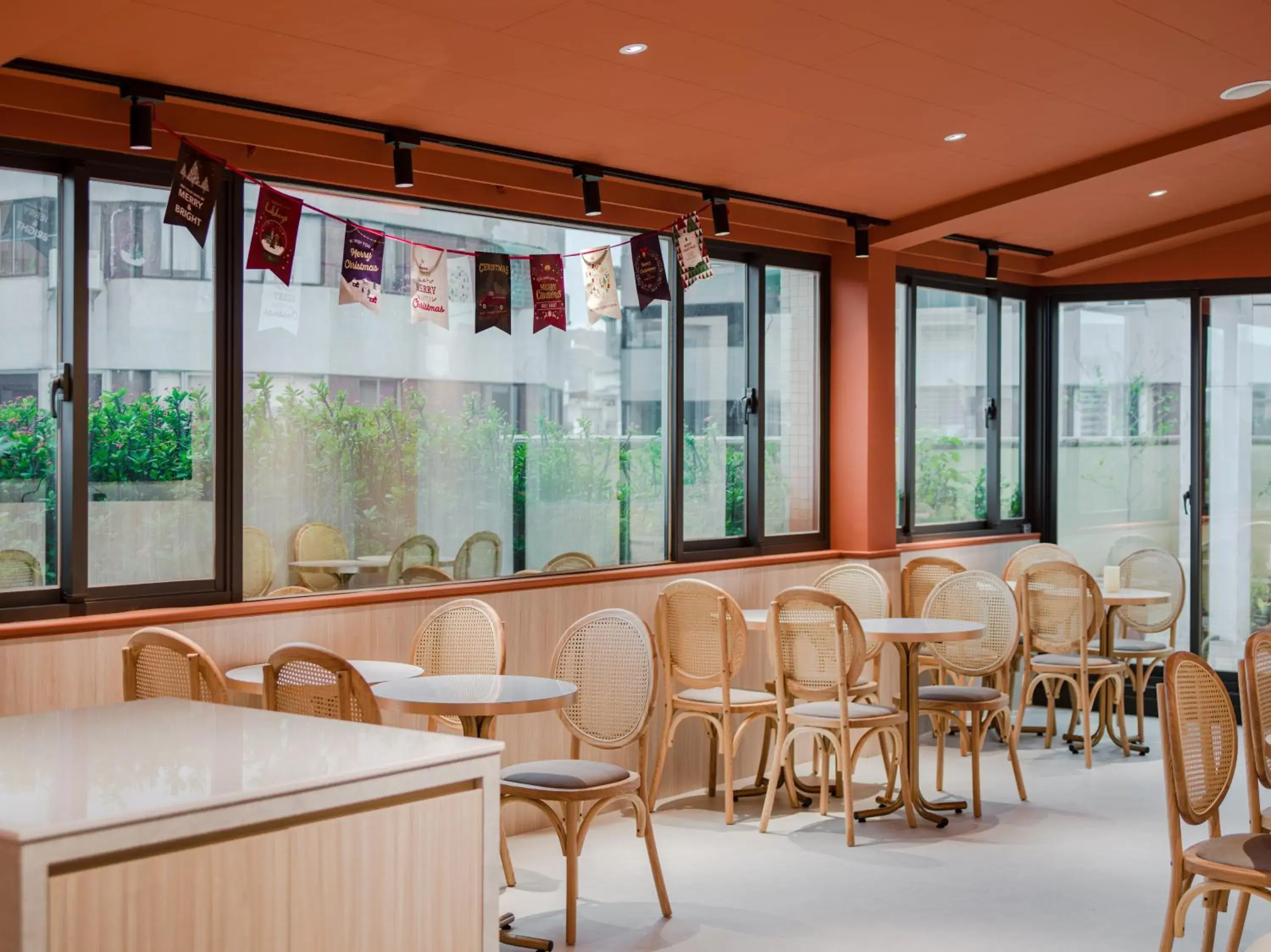 Restaurant/places to eat in Archess Hotel Restaurant/places to eat in Archess Hotel