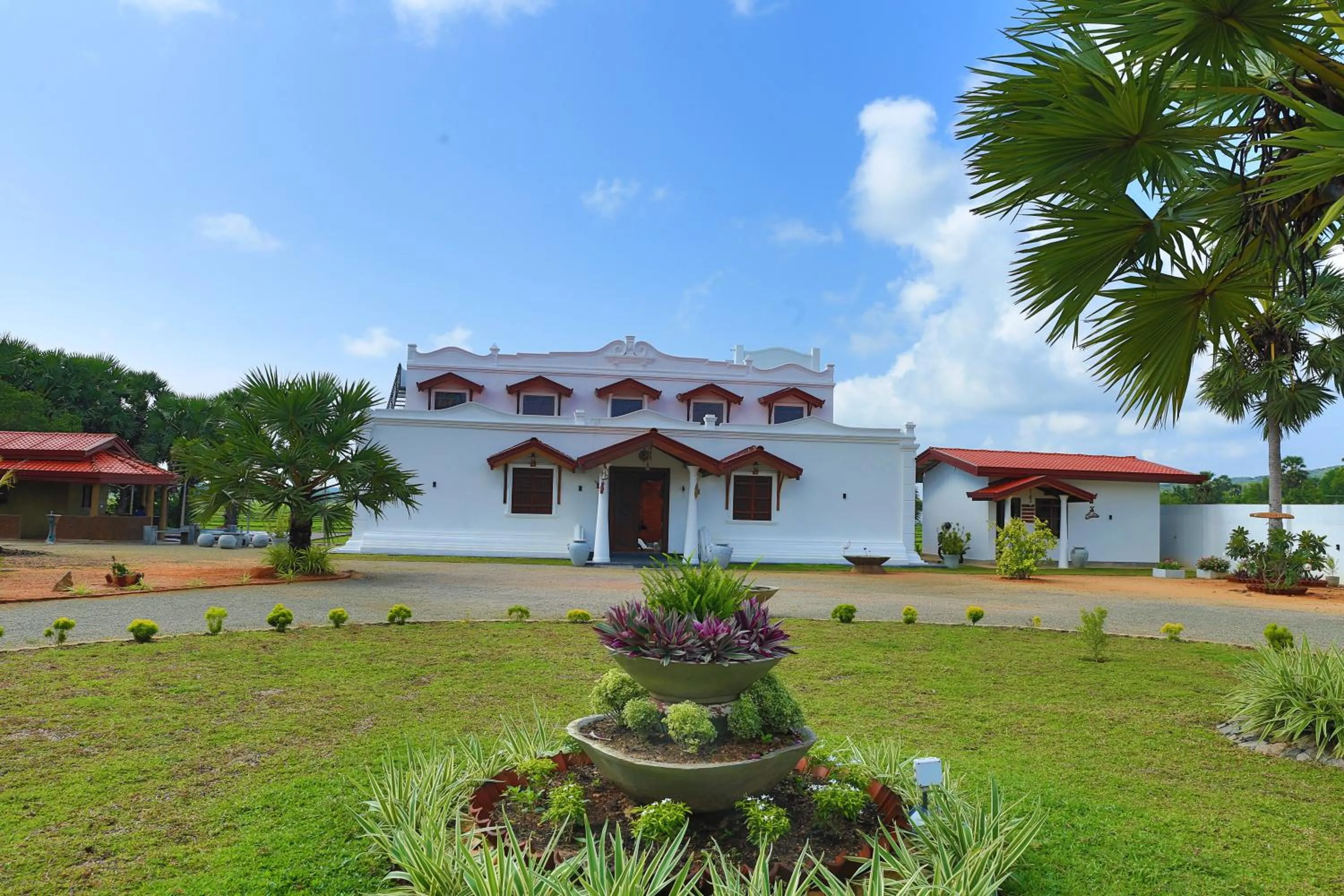 Property building in Kathircholai