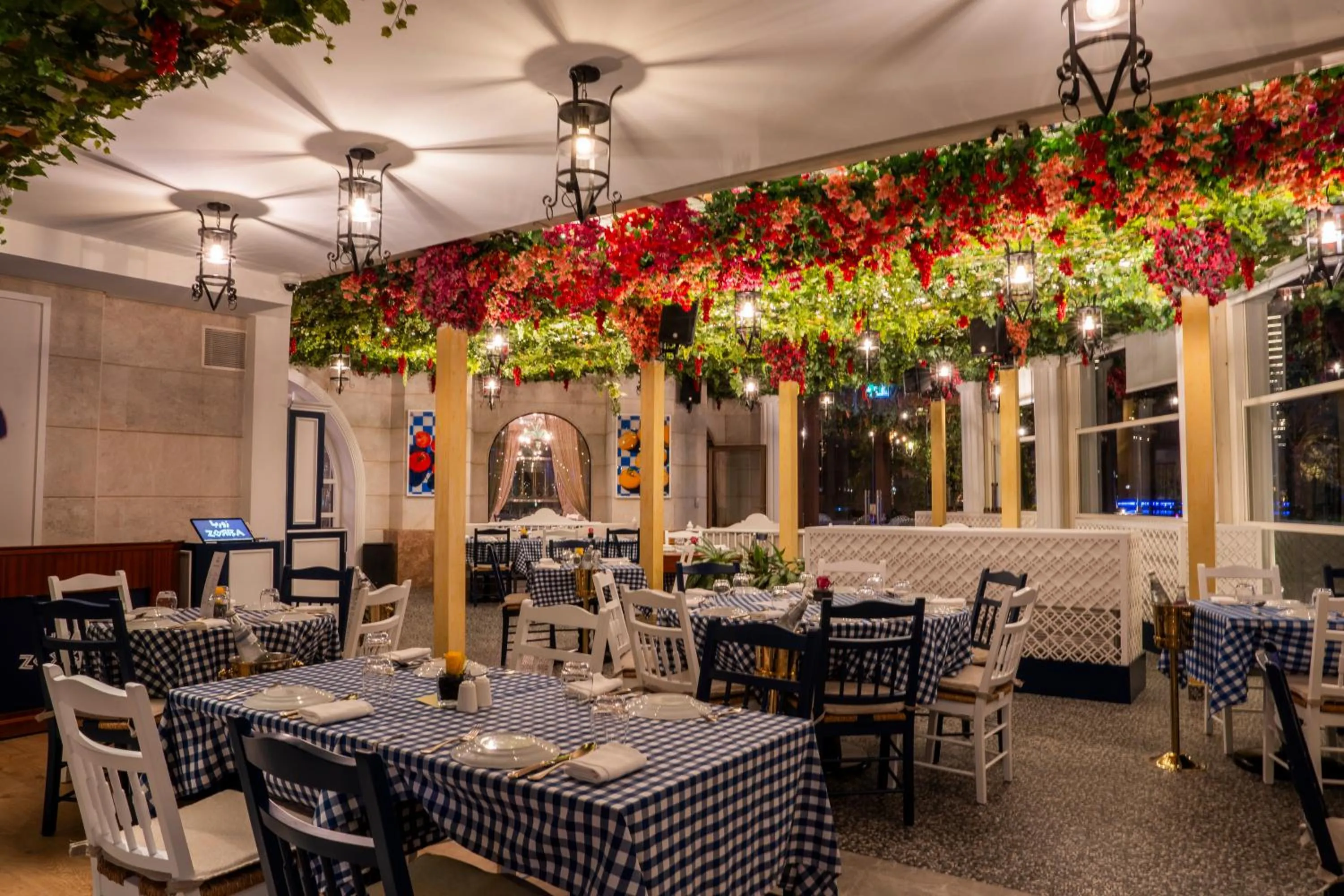 Restaurant/places to eat in The St. Regis Marsa Arabia Island, The Pearl Qatar