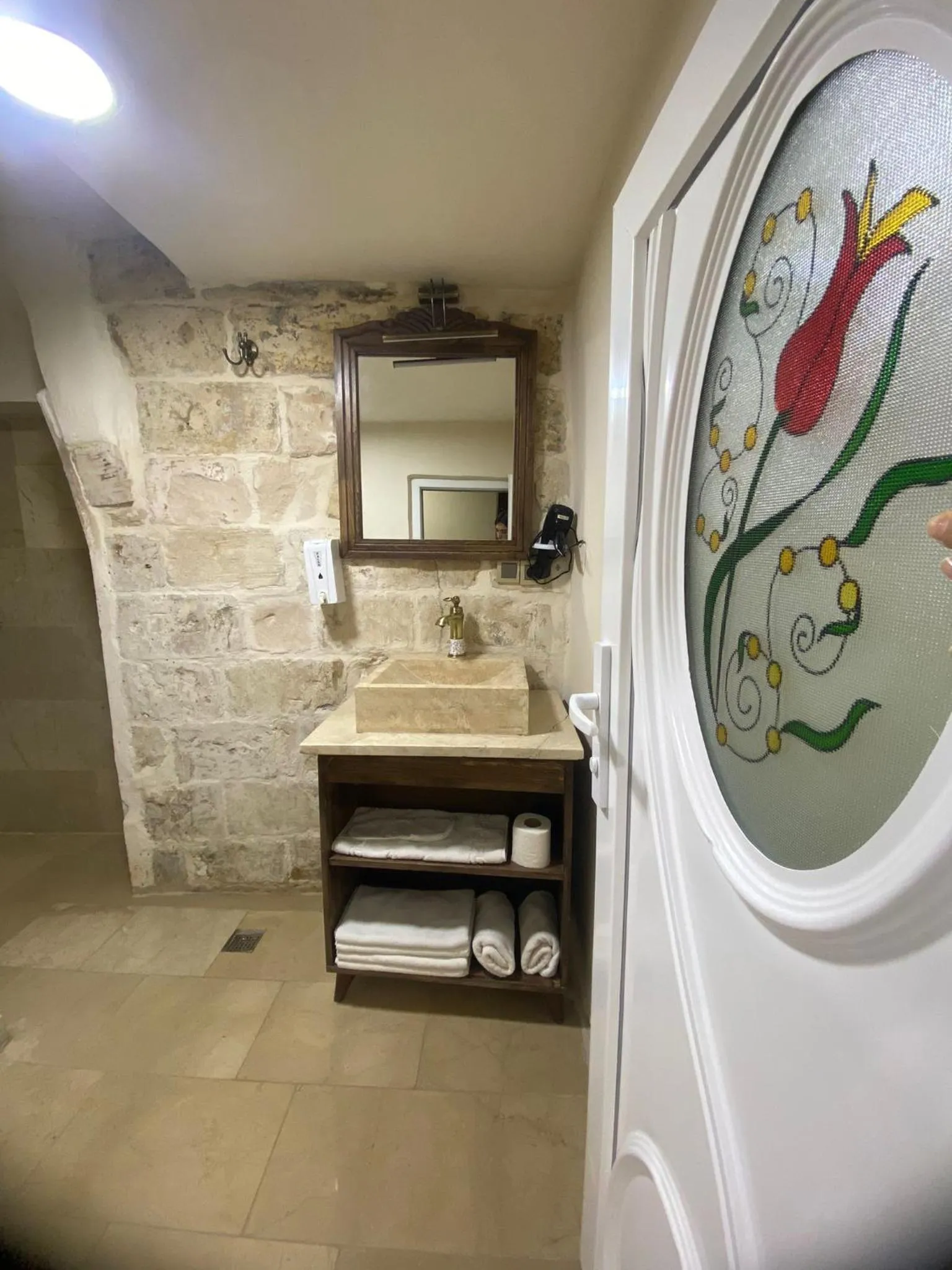 Bathroom in CARRA KONAĞI