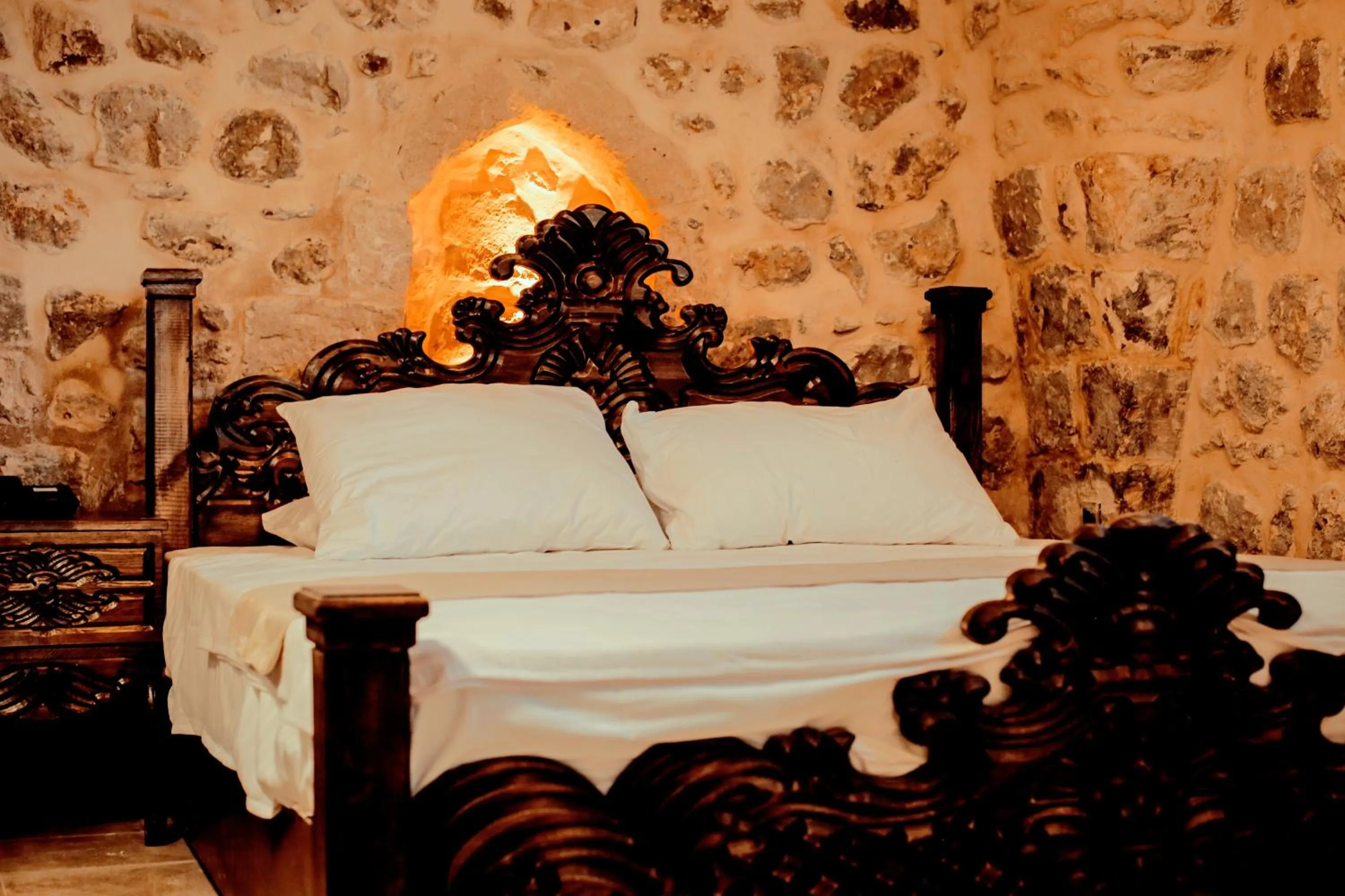 Bed in CARRA KONAĞI