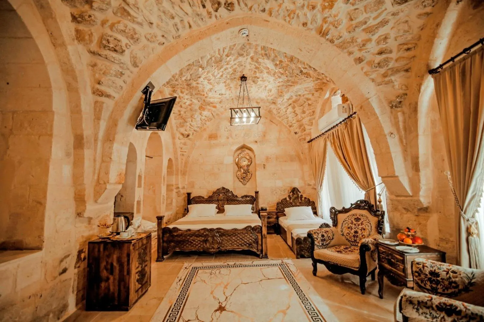 Photo of the whole room, Bed in CARRA KONAĞI