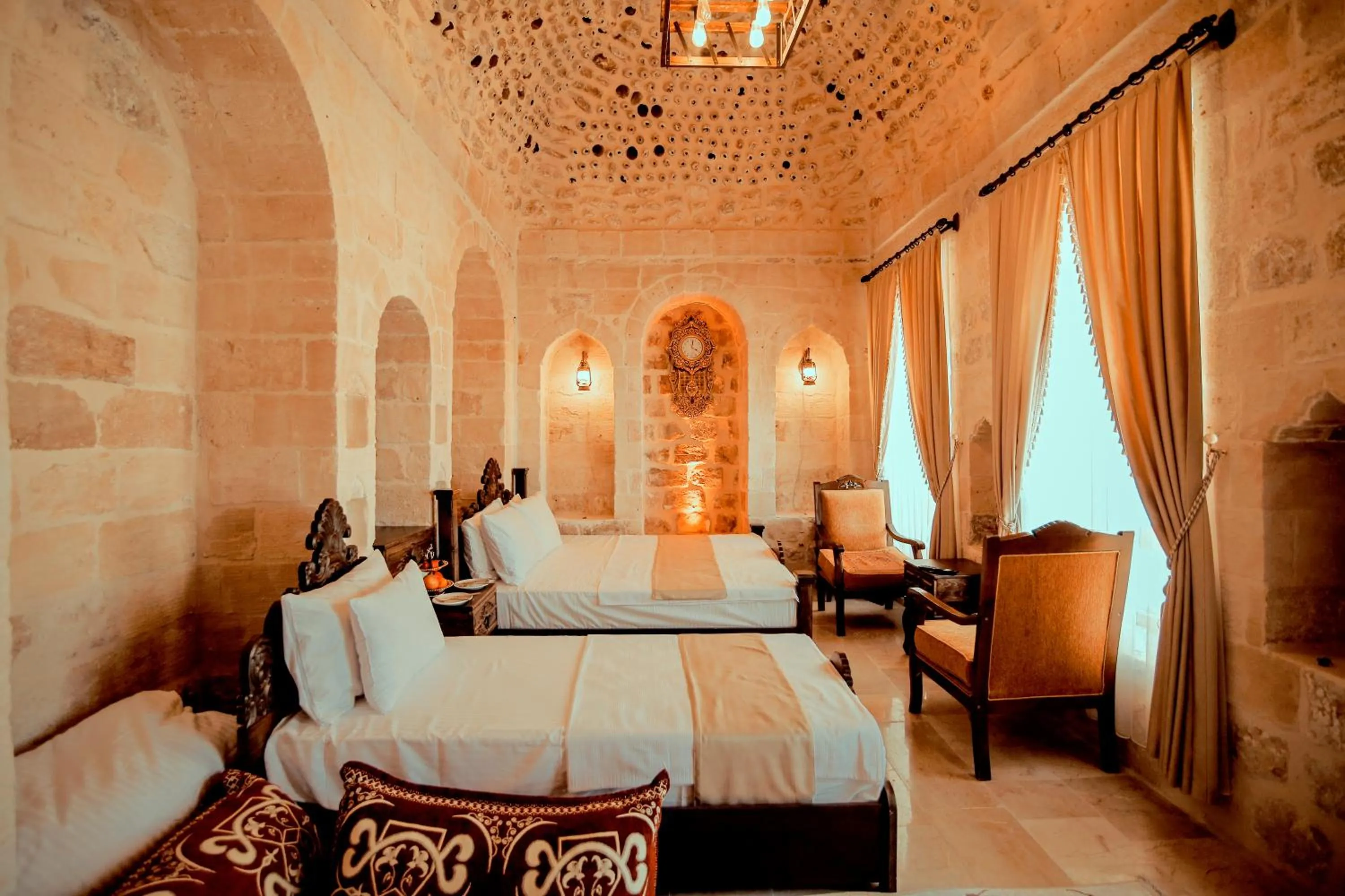 Property building, Bed in CARRA KONAĞI