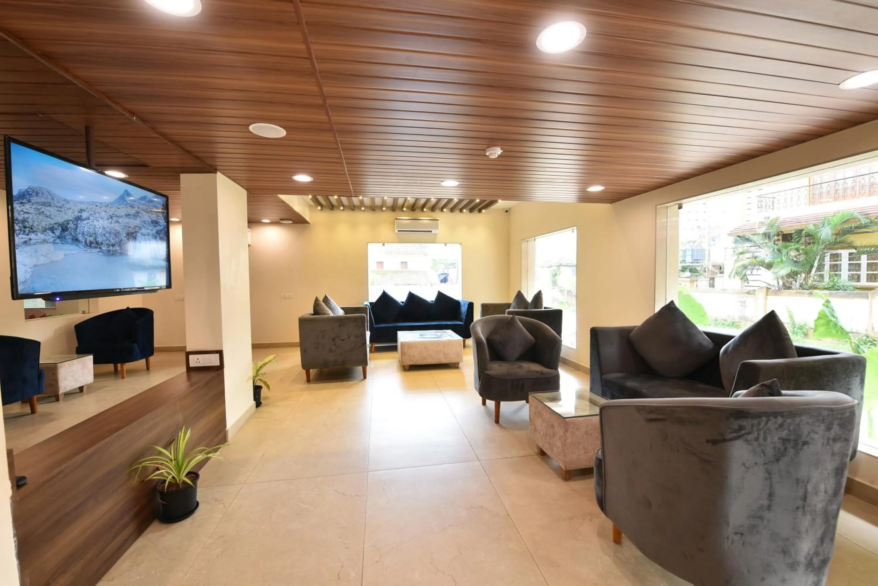 Lobby or reception in Evoke Premium Candolim, North Goa