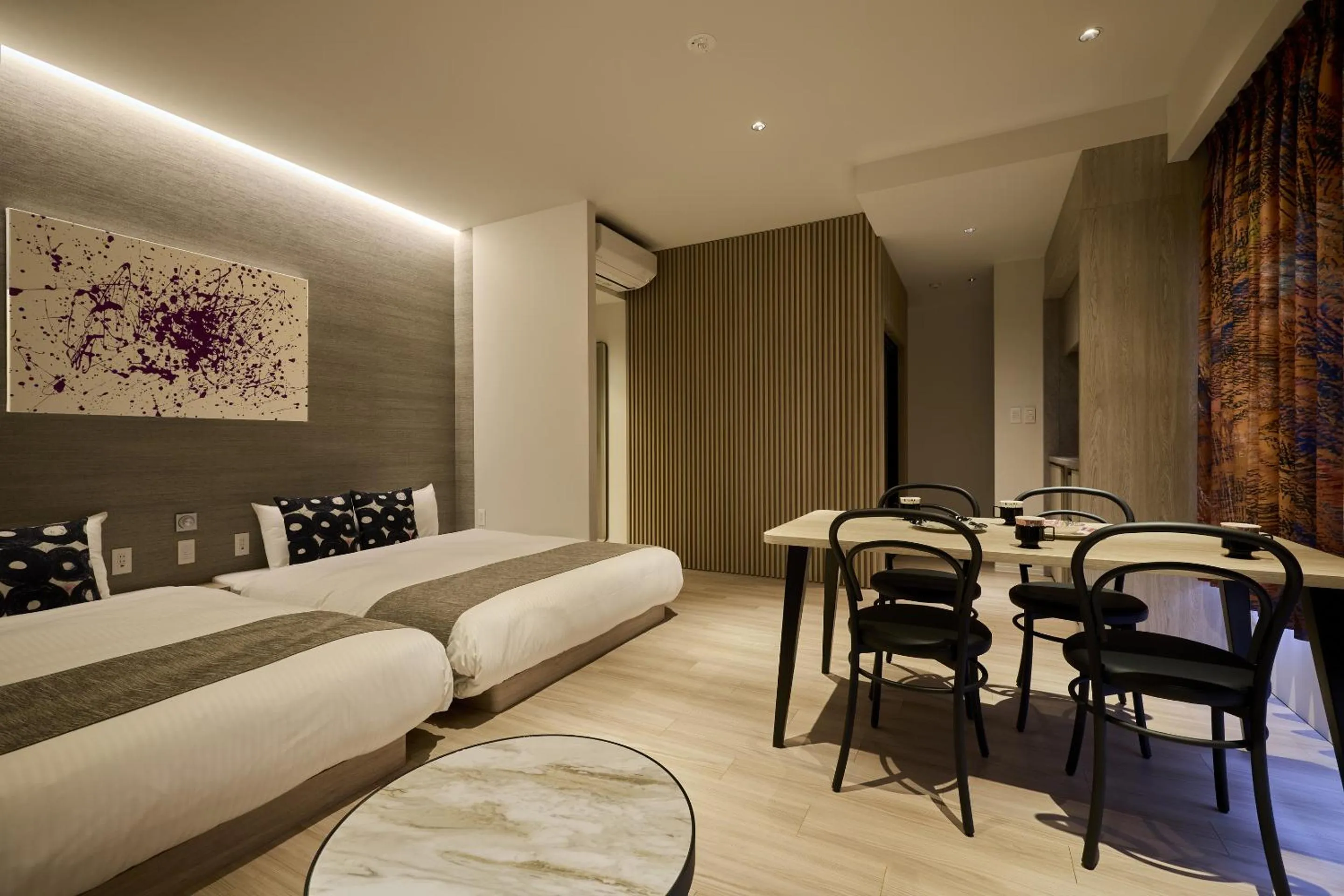 Photo of the whole room, Bed in fav HIROSHIMA HEIWAODORI