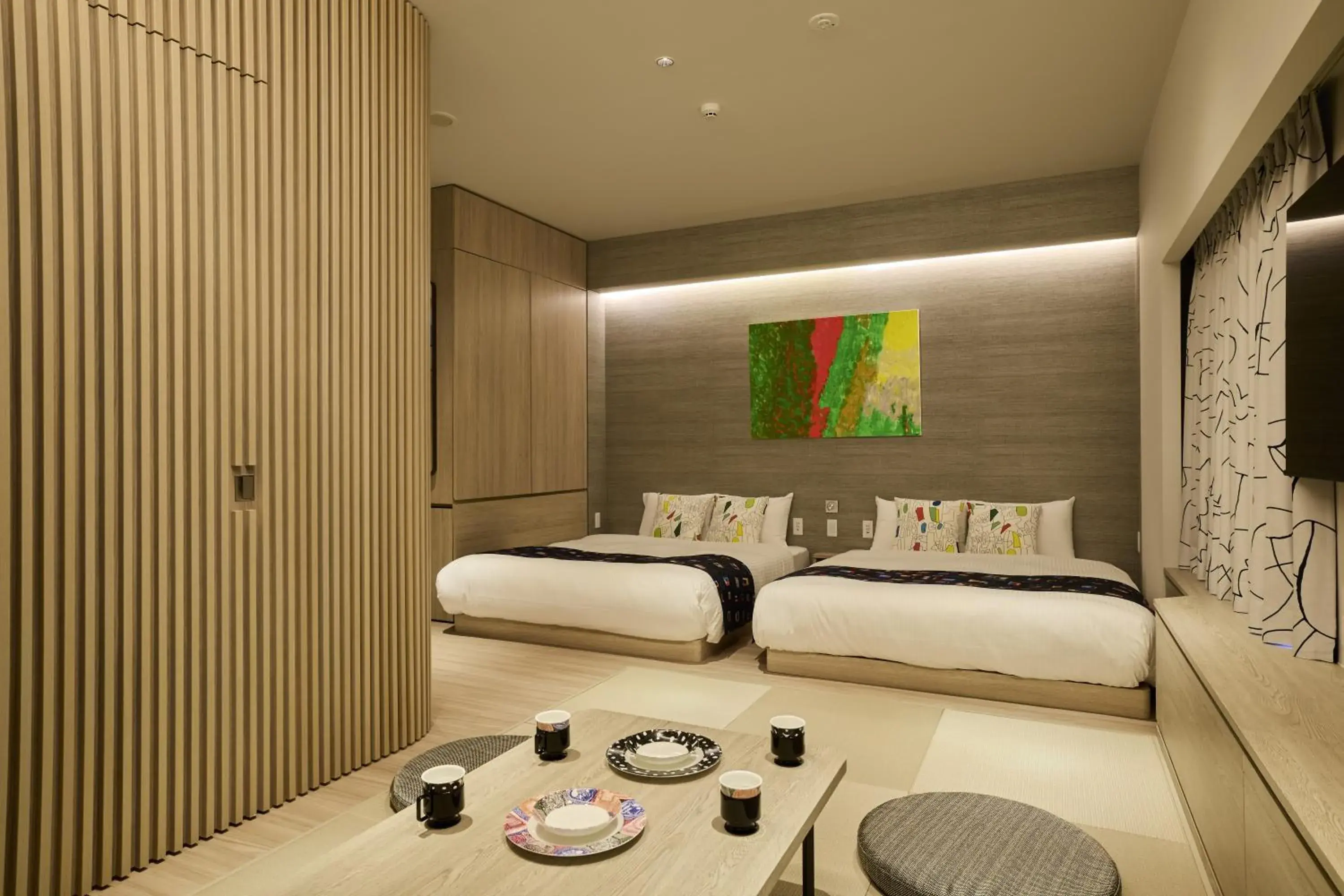 Art Quadruple Room in fav HIROSHIMA HEIWAODORI Art Quadruple Room in fav HIROSHIMA HEIWAODORI