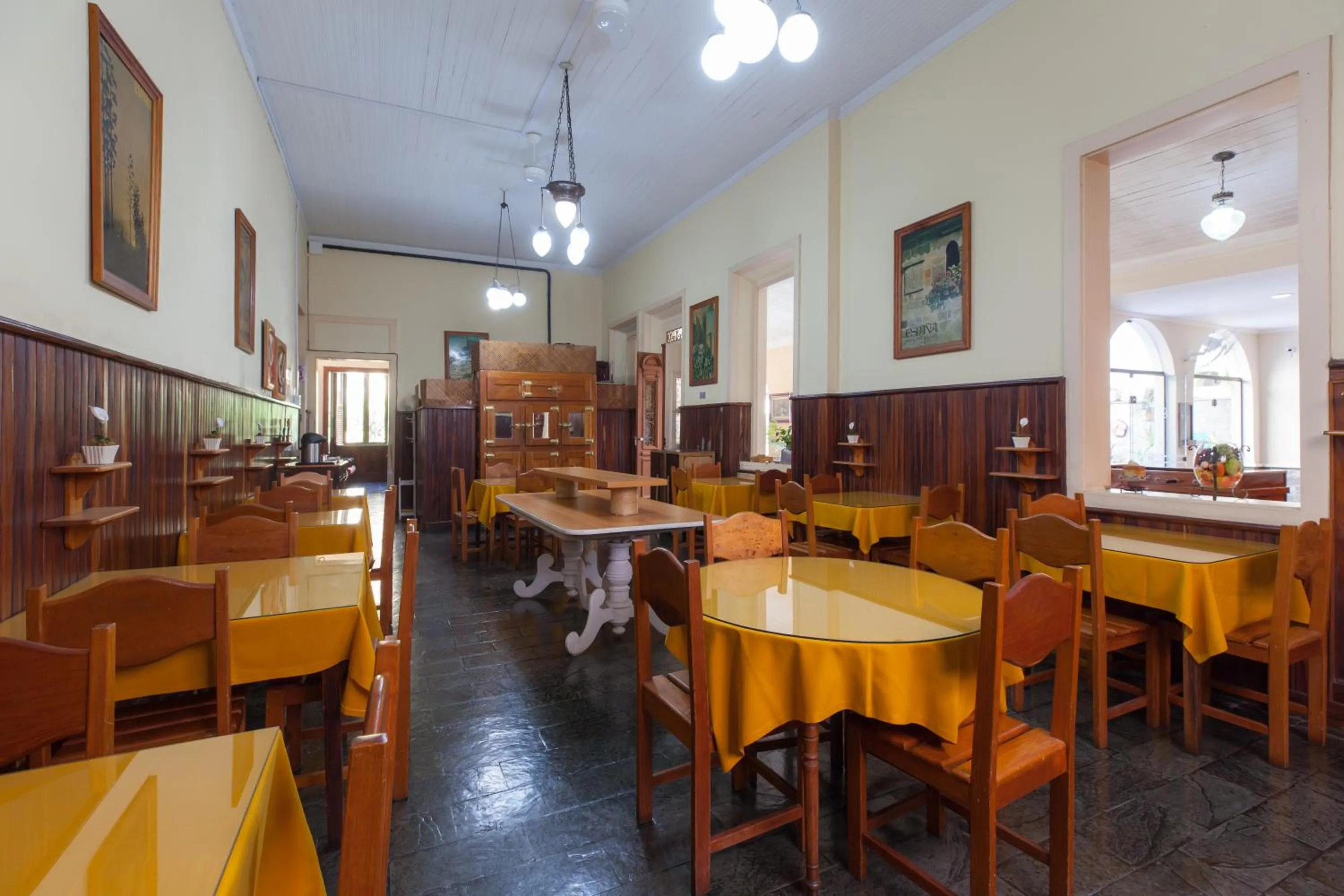 Restaurant/places to eat in Hotel São Paulo