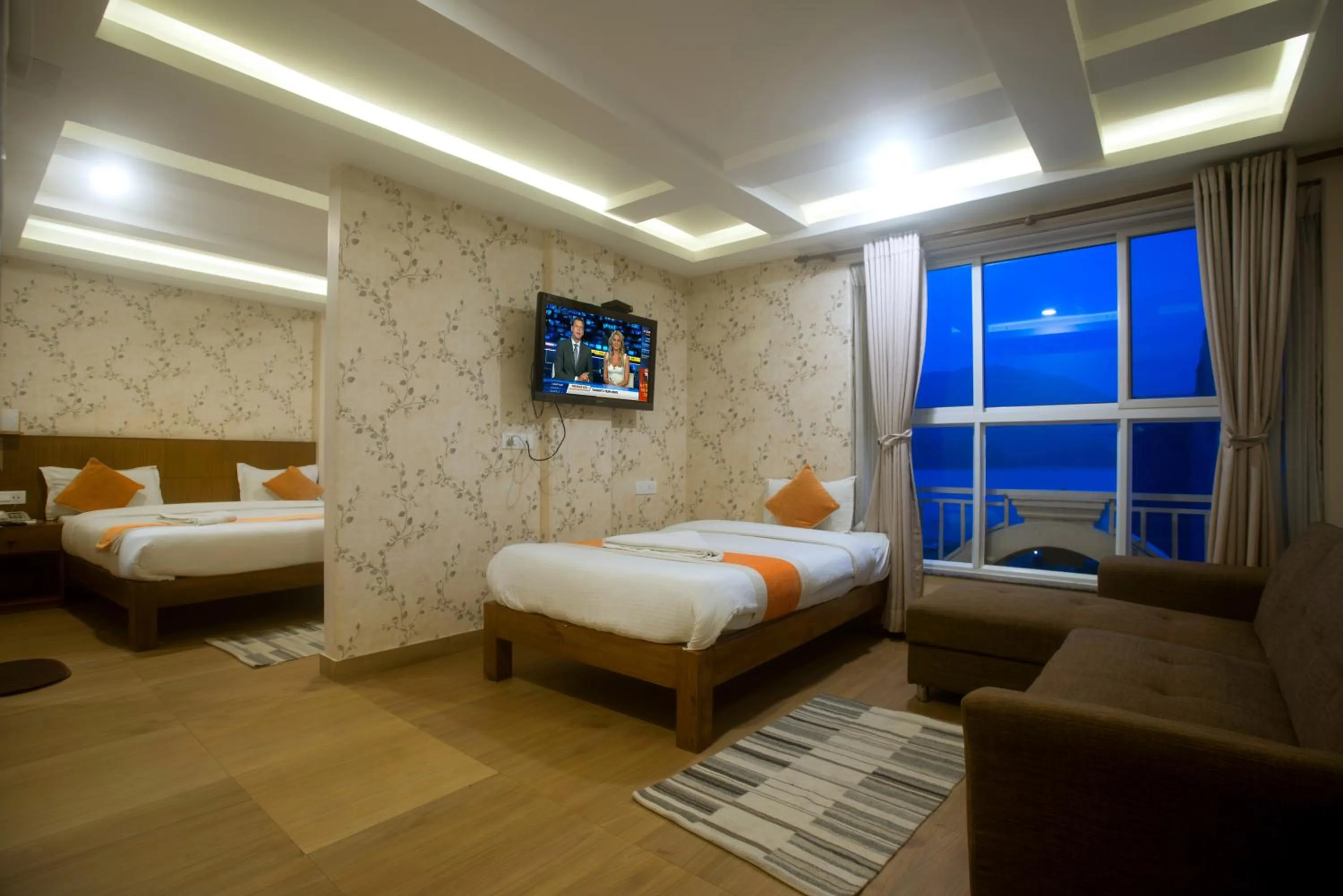 Photo of the whole room, Bed in Hotel Lake Himalaya