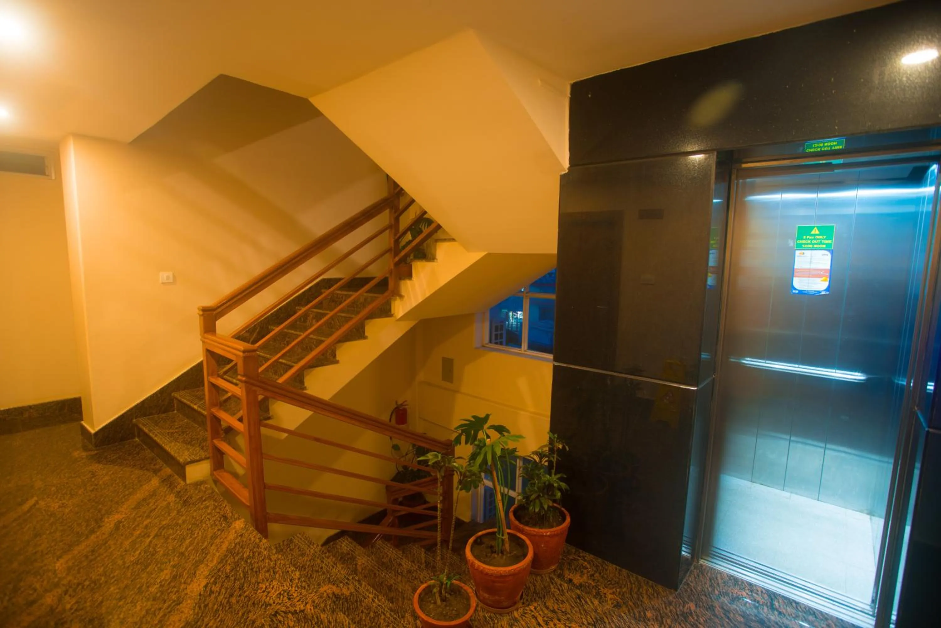 elevator in Hotel Lake Himalaya