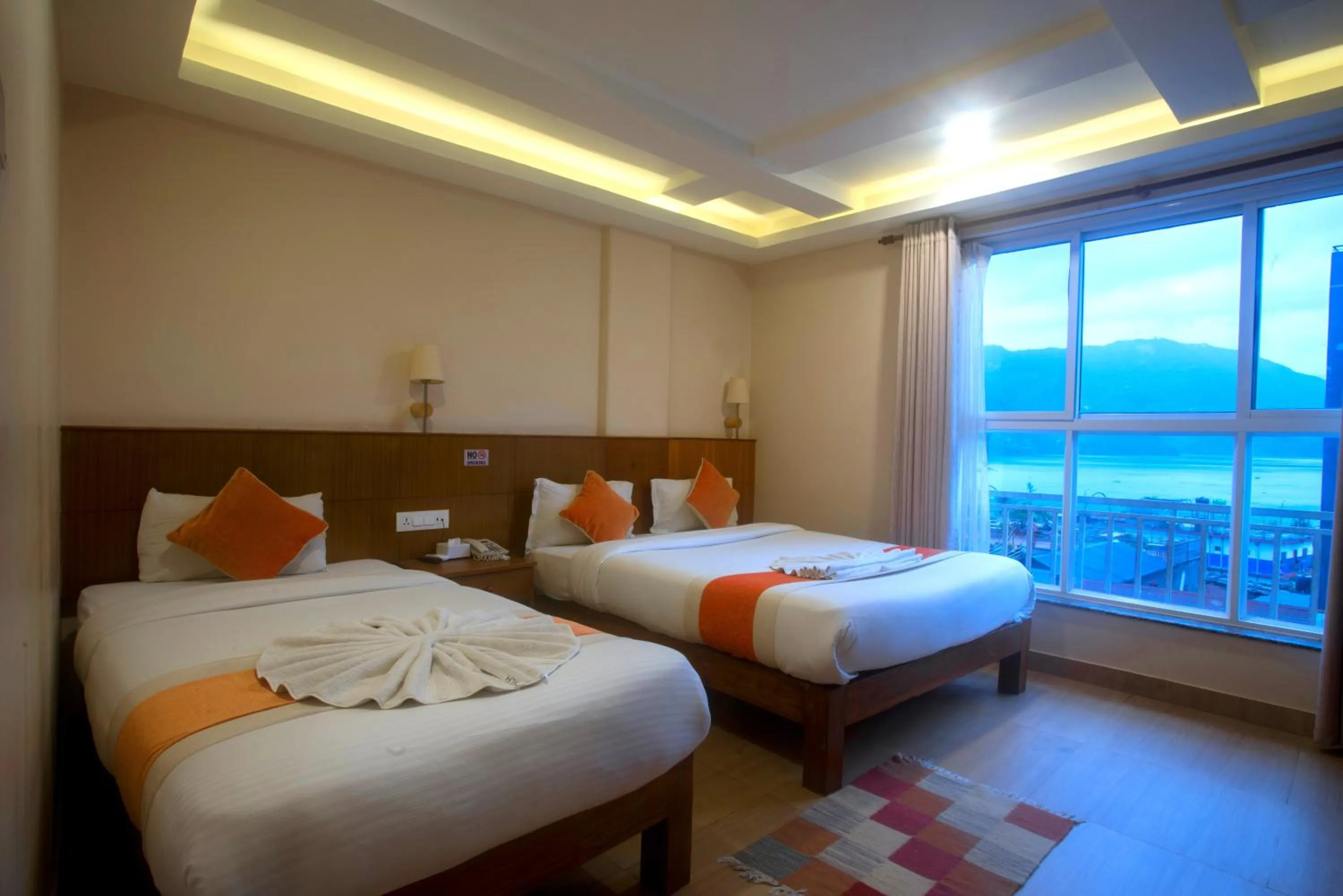 Bedroom, Bed in Hotel Lake Himalaya