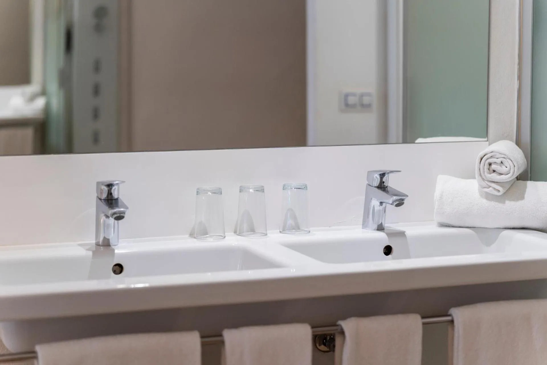 Bathroom in Hotel Amic Horizonte