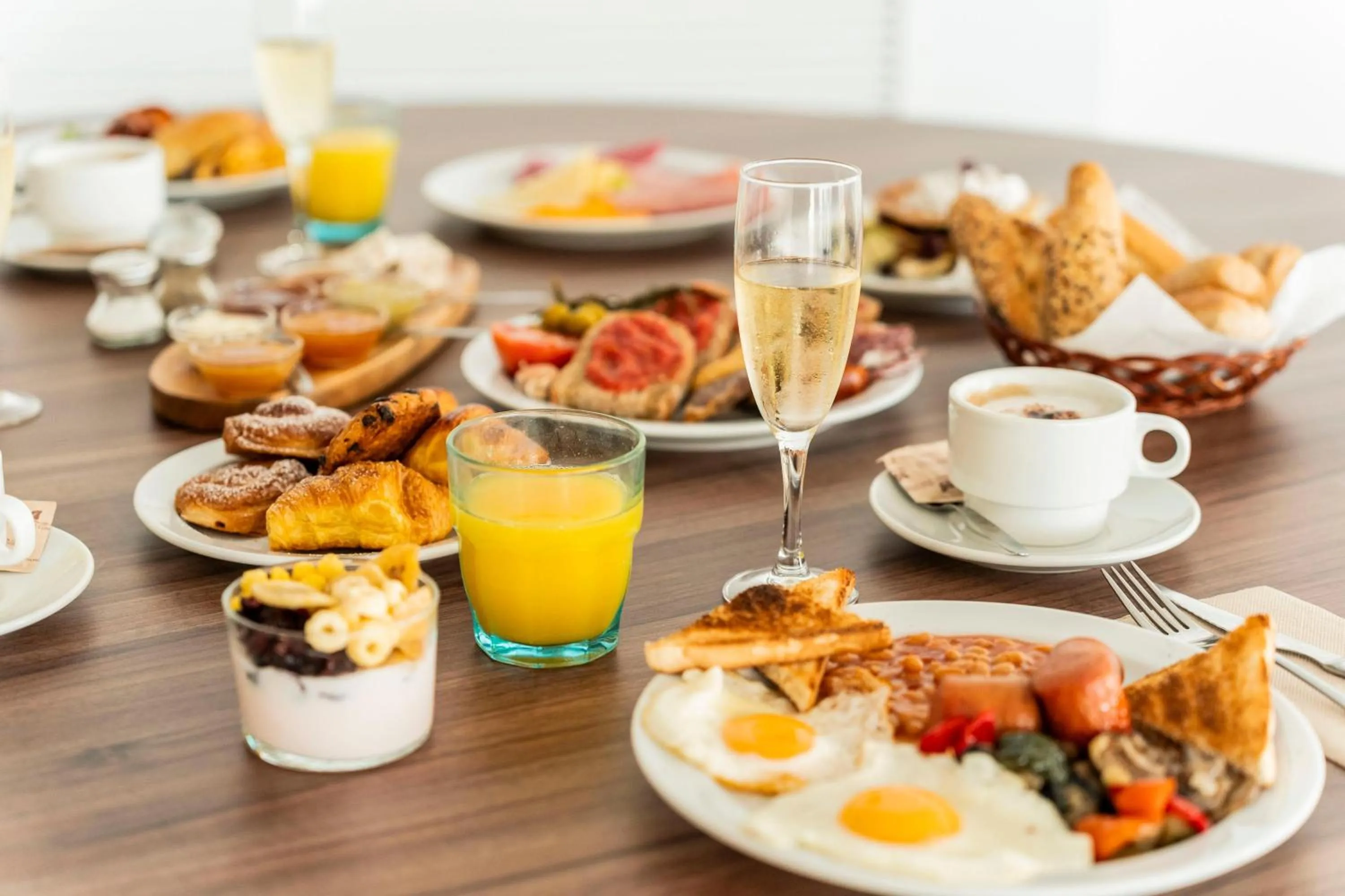 Restaurant/places to eat in Hotel Amic Horizonte