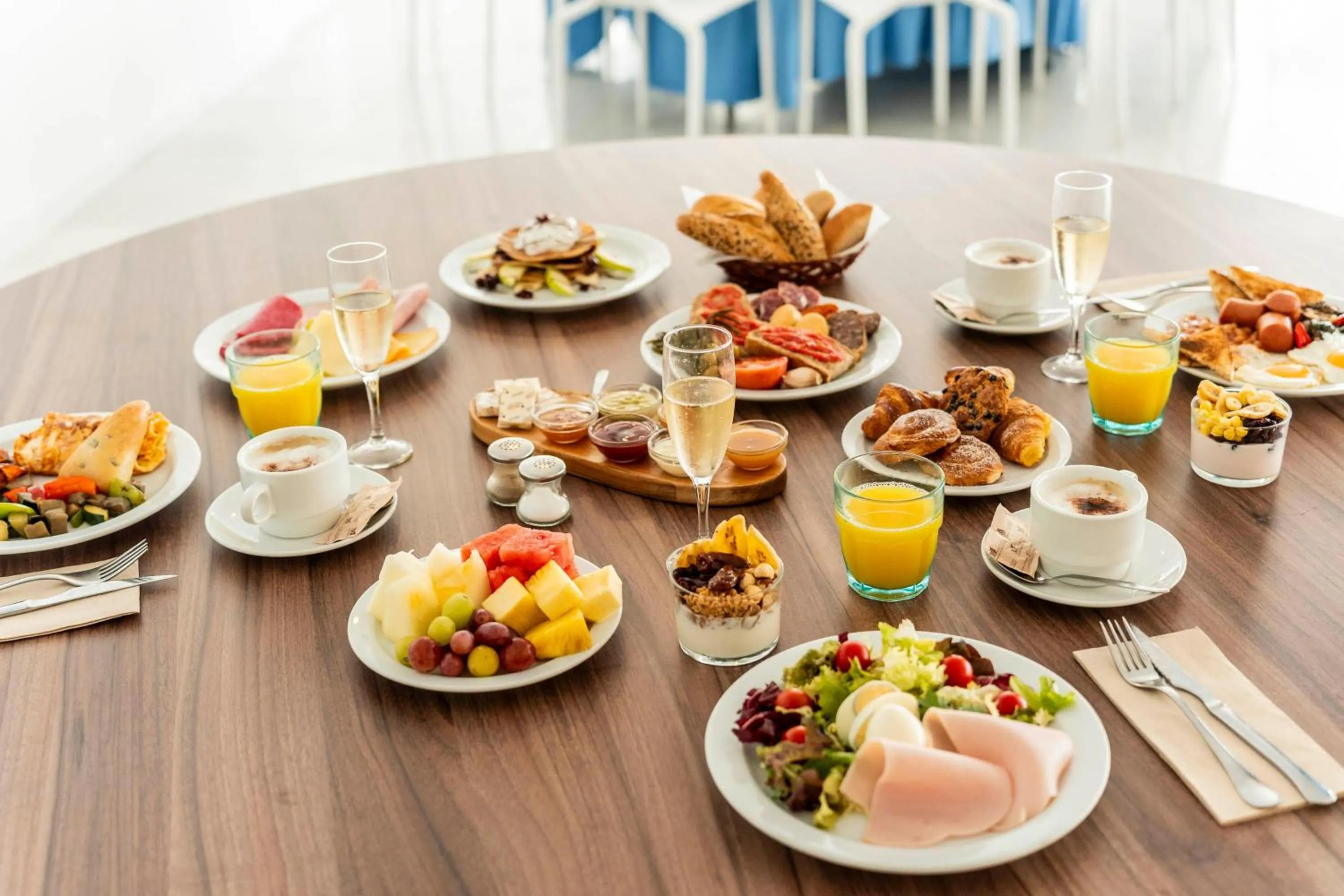 Restaurant/places to eat in Hotel Amic Horizonte