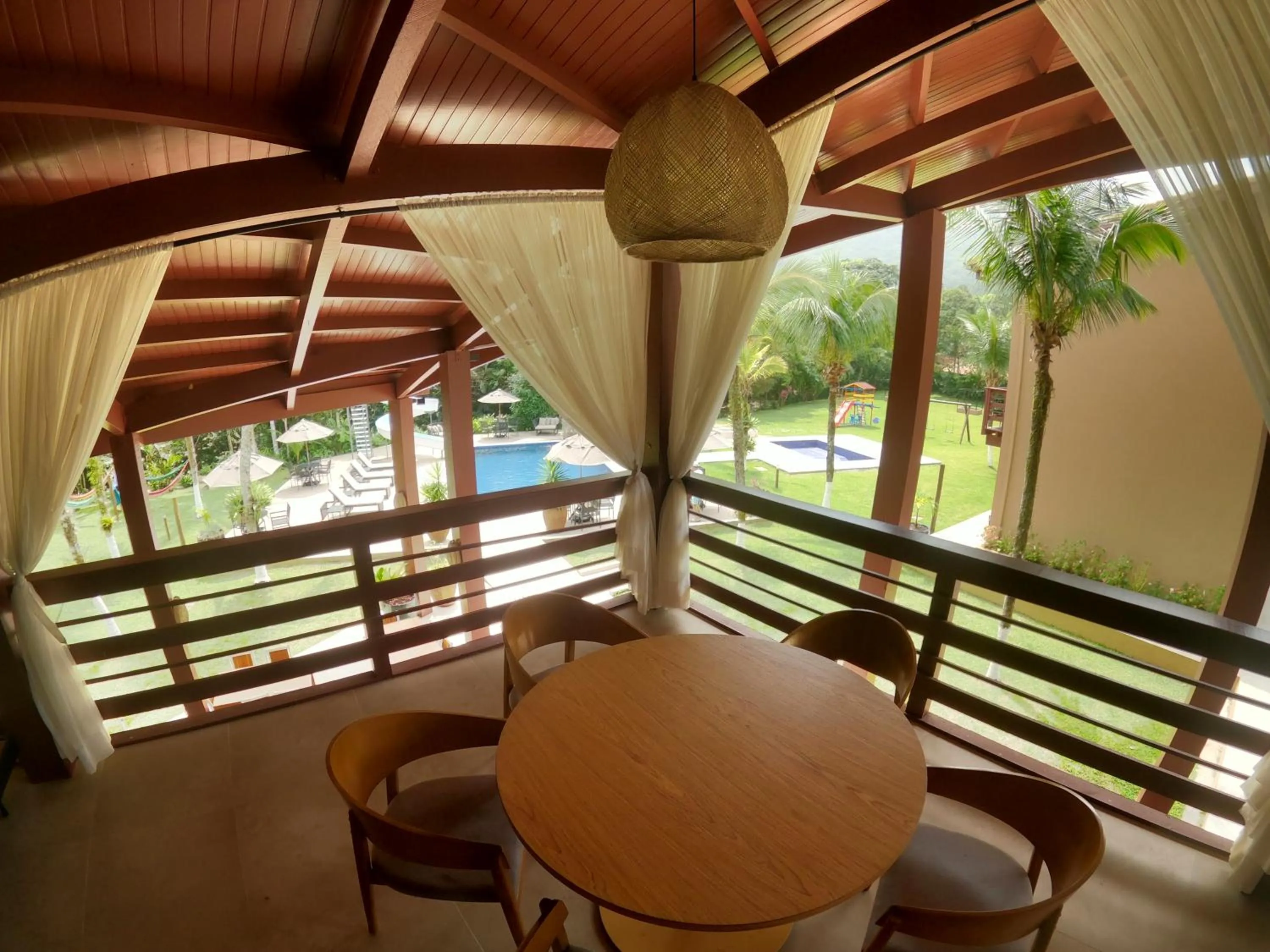 Day in Delta Maresias Club by Smart Sharing