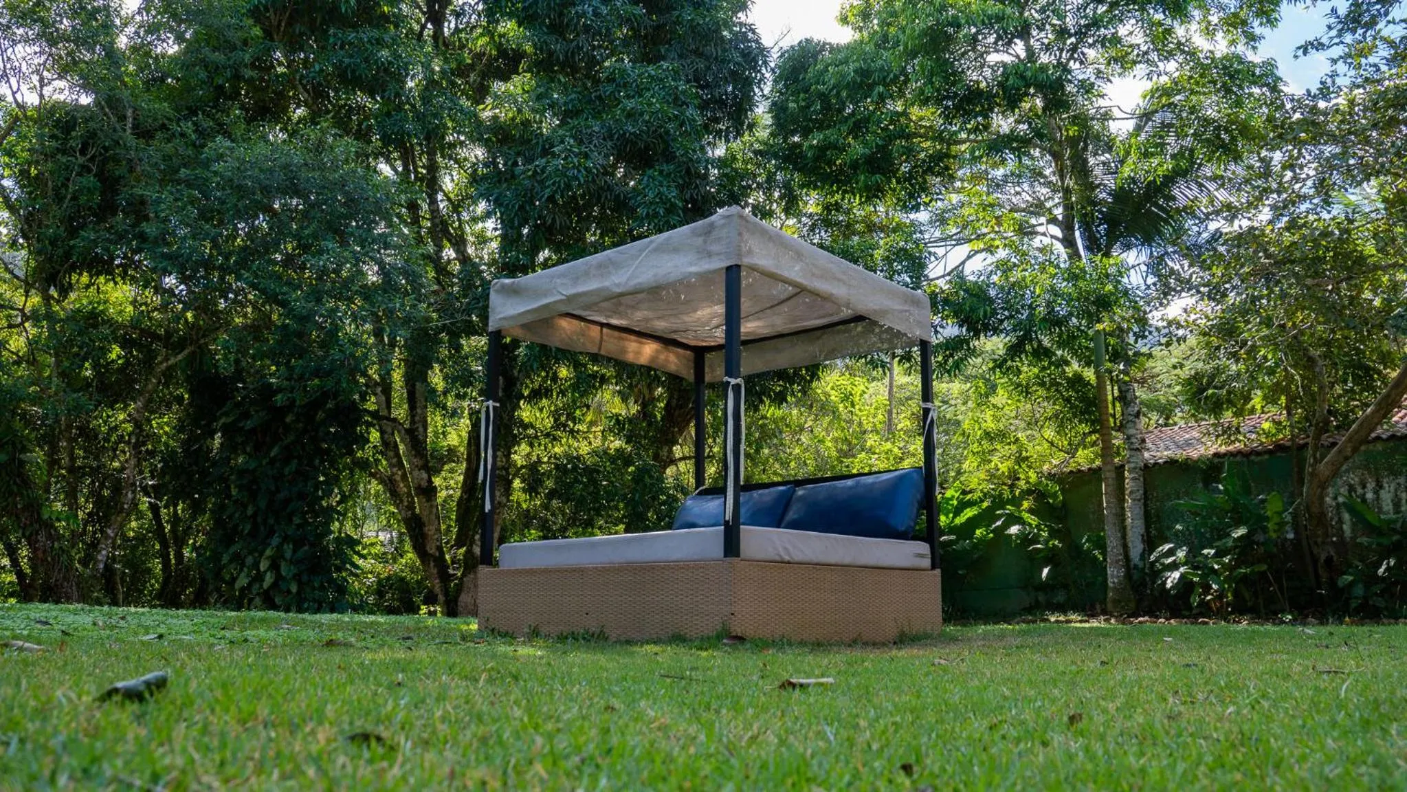 Garden view in Delta Maresias Club by Smart Sharing