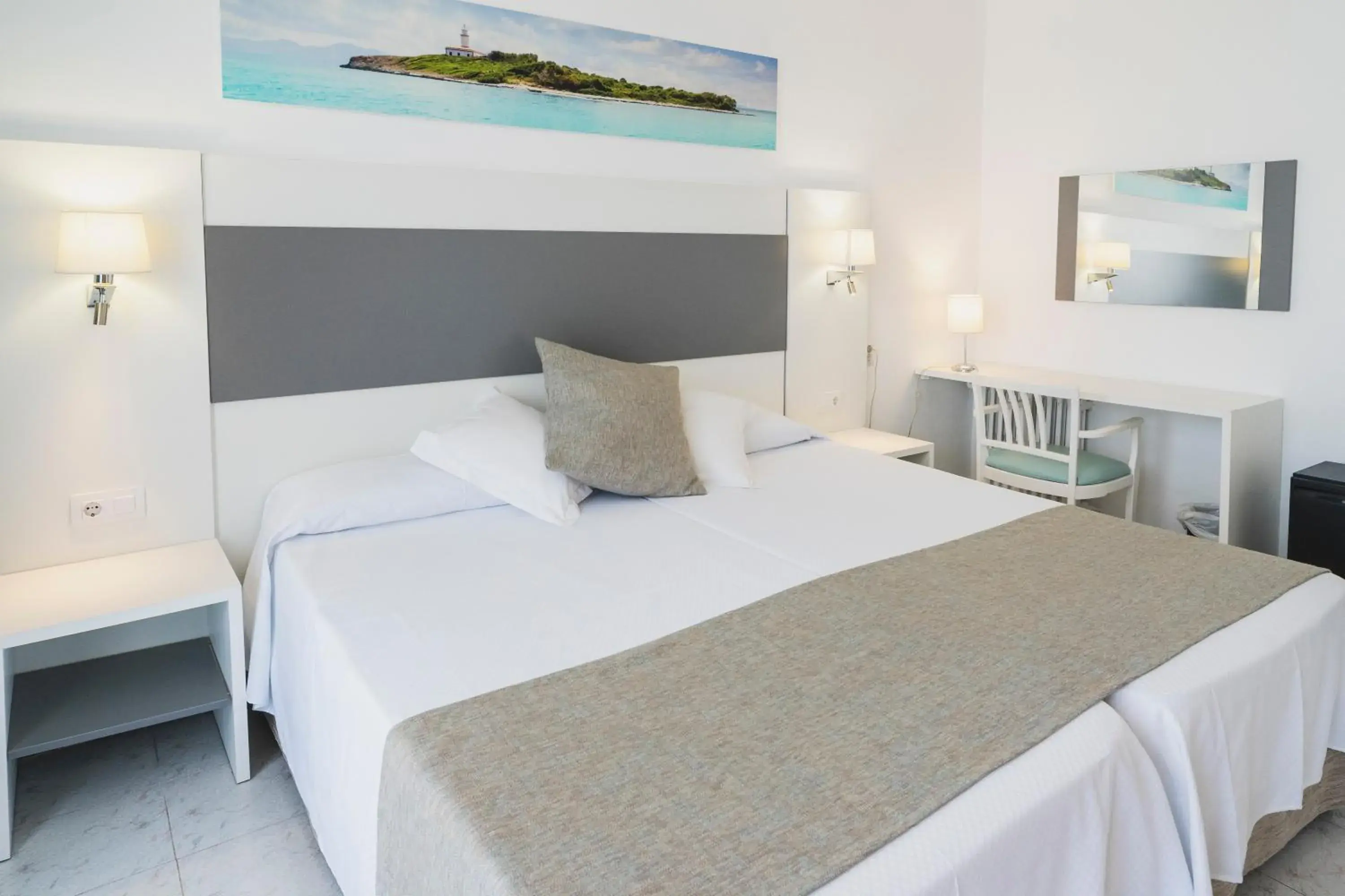 Bed in Hotel Amic Miraflores Bed in Hotel Amic Miraflores