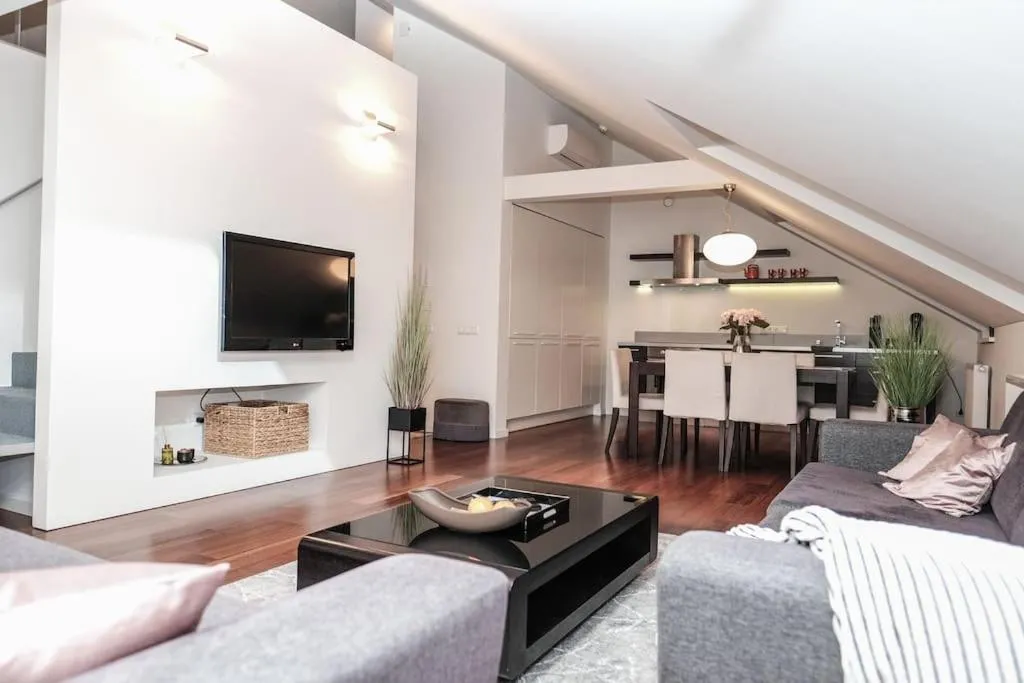 Living room in #stayhere - Spacious Luxury Town Hall 3BDR Apartment