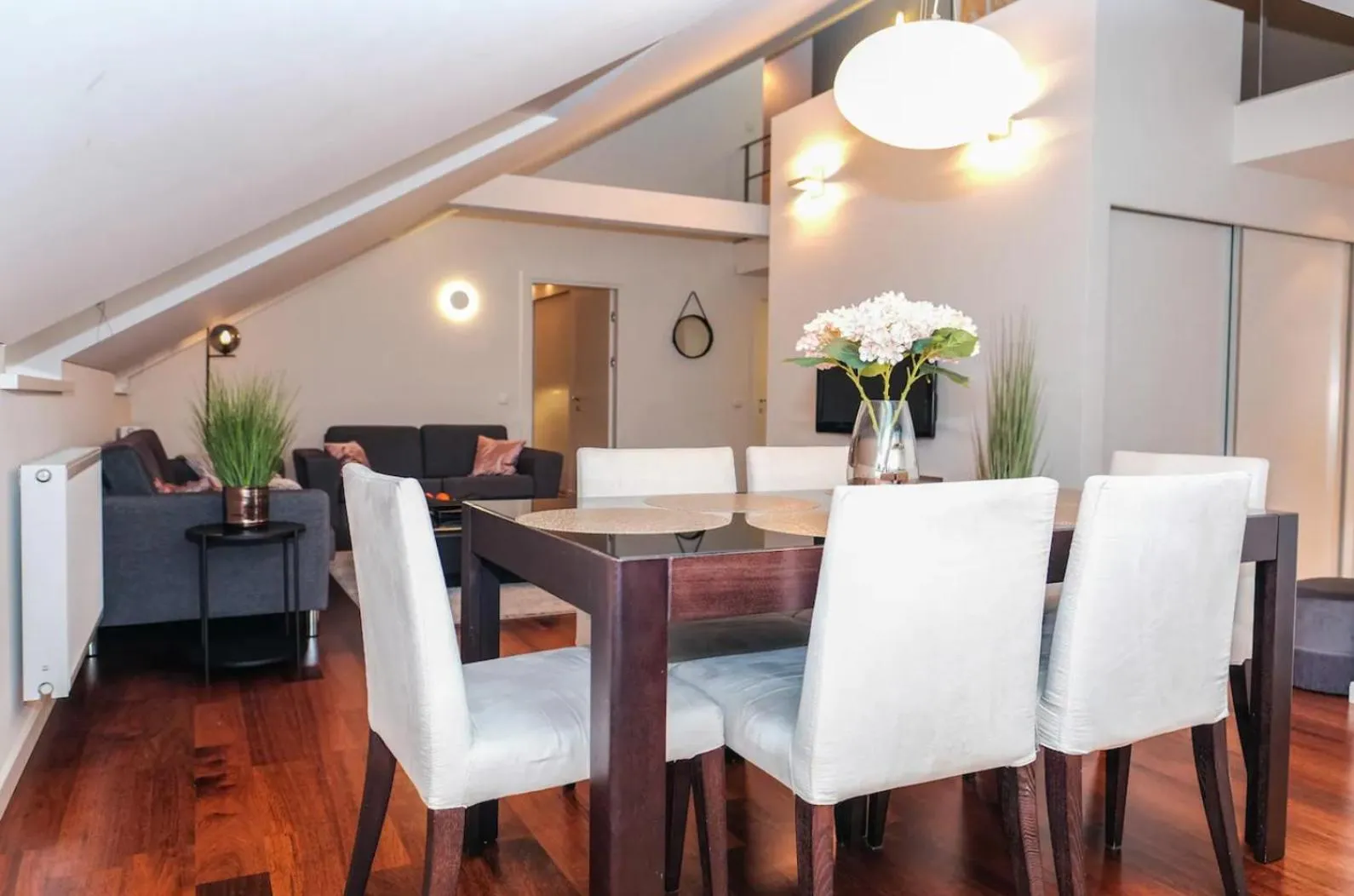 Dining area in #stayhere - Spacious Luxury Town Hall 3BDR Apartment