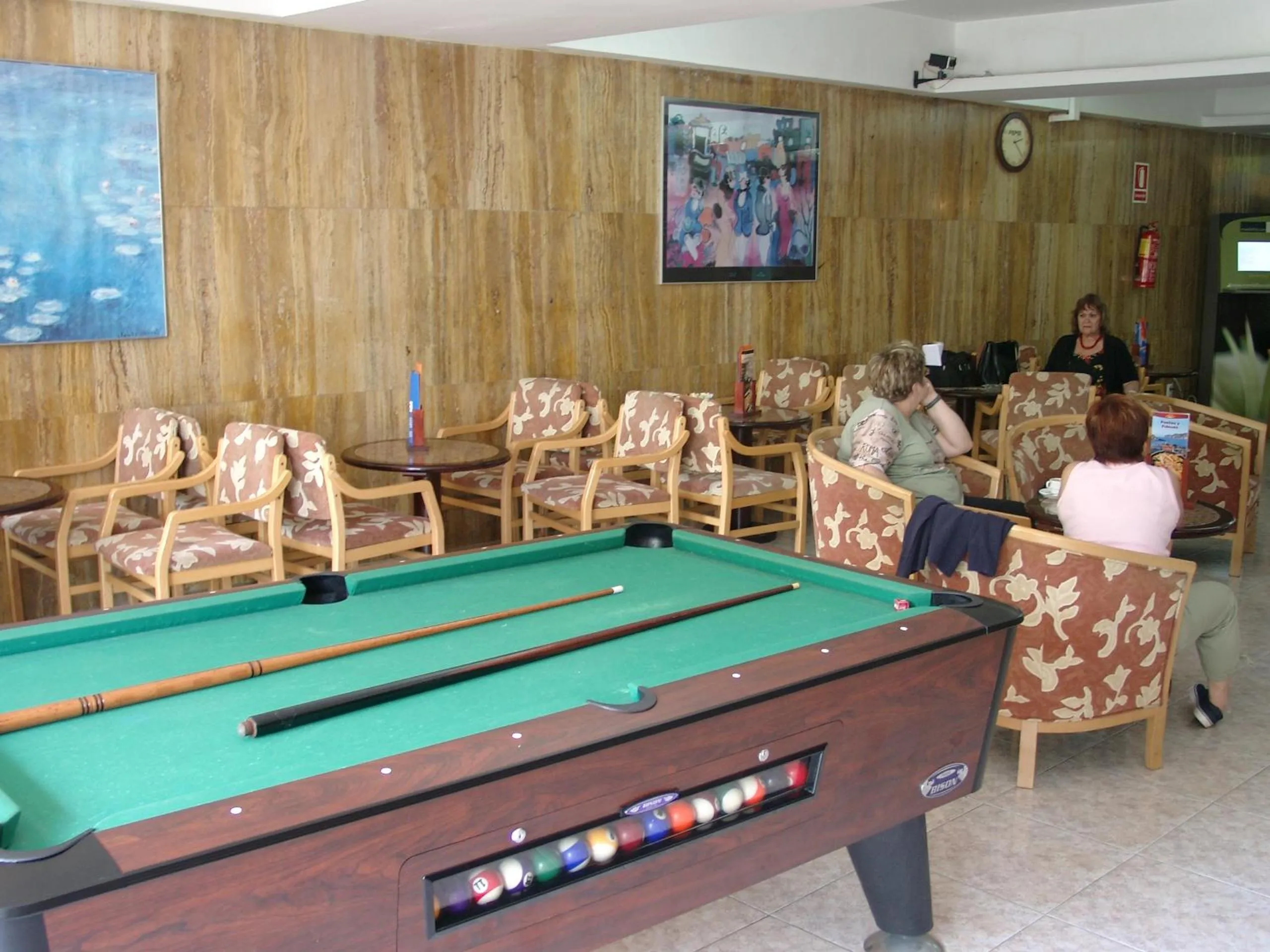 People in Hotel Amic Gala