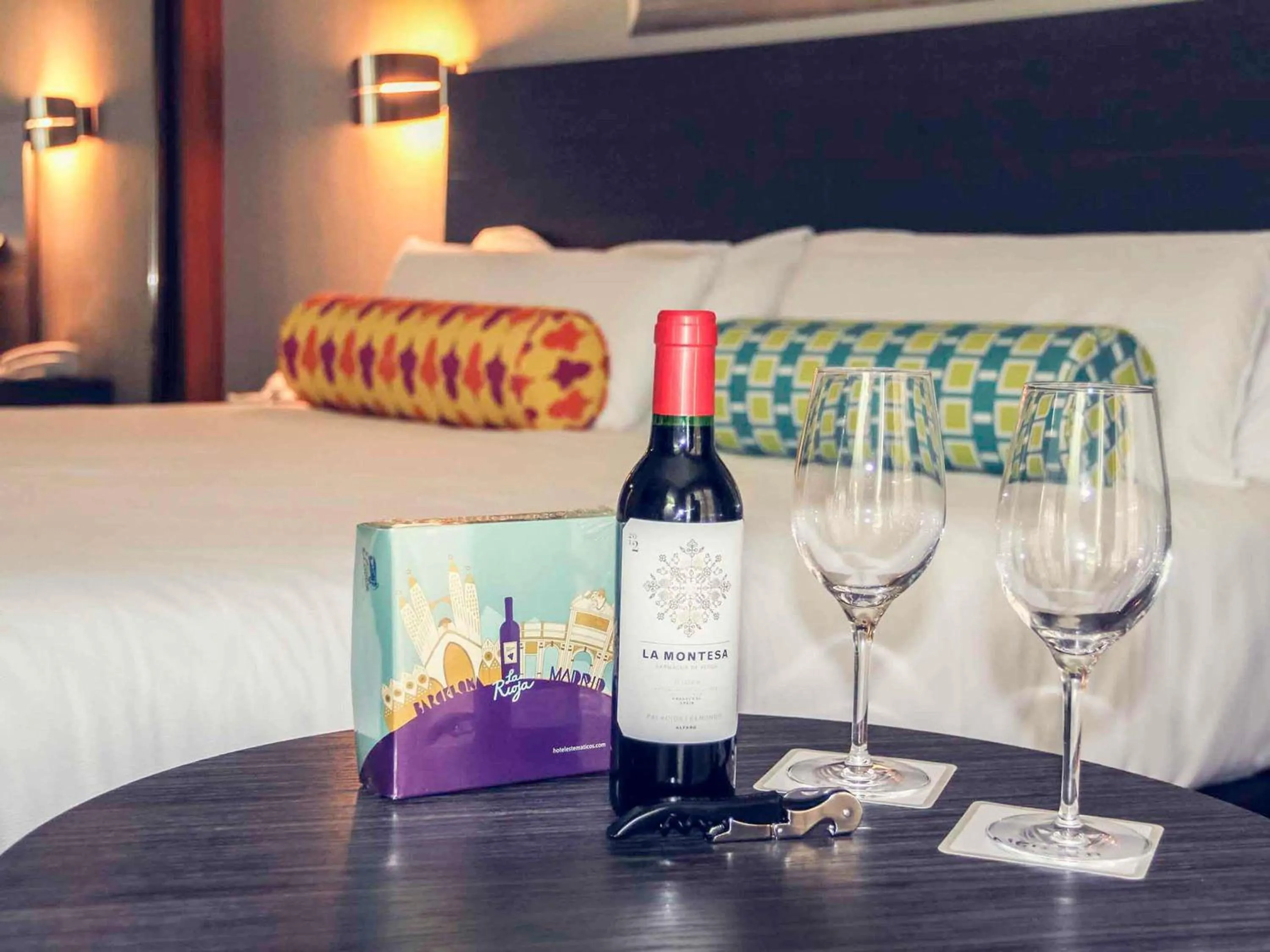 Bedroom in Mercure Madrid Centro