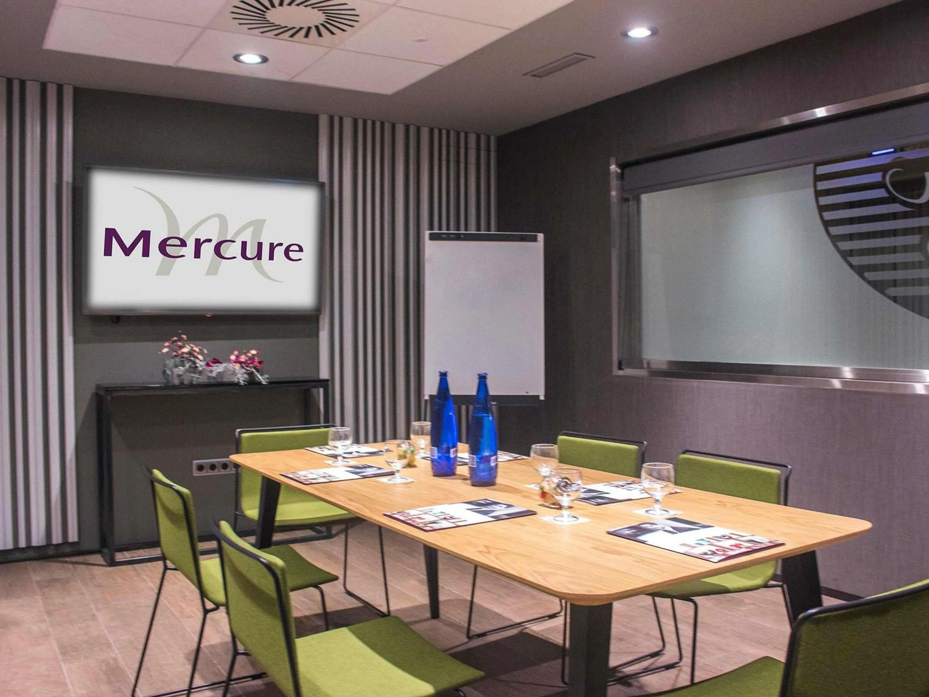 Meeting/conference room in Mercure Madrid Centro