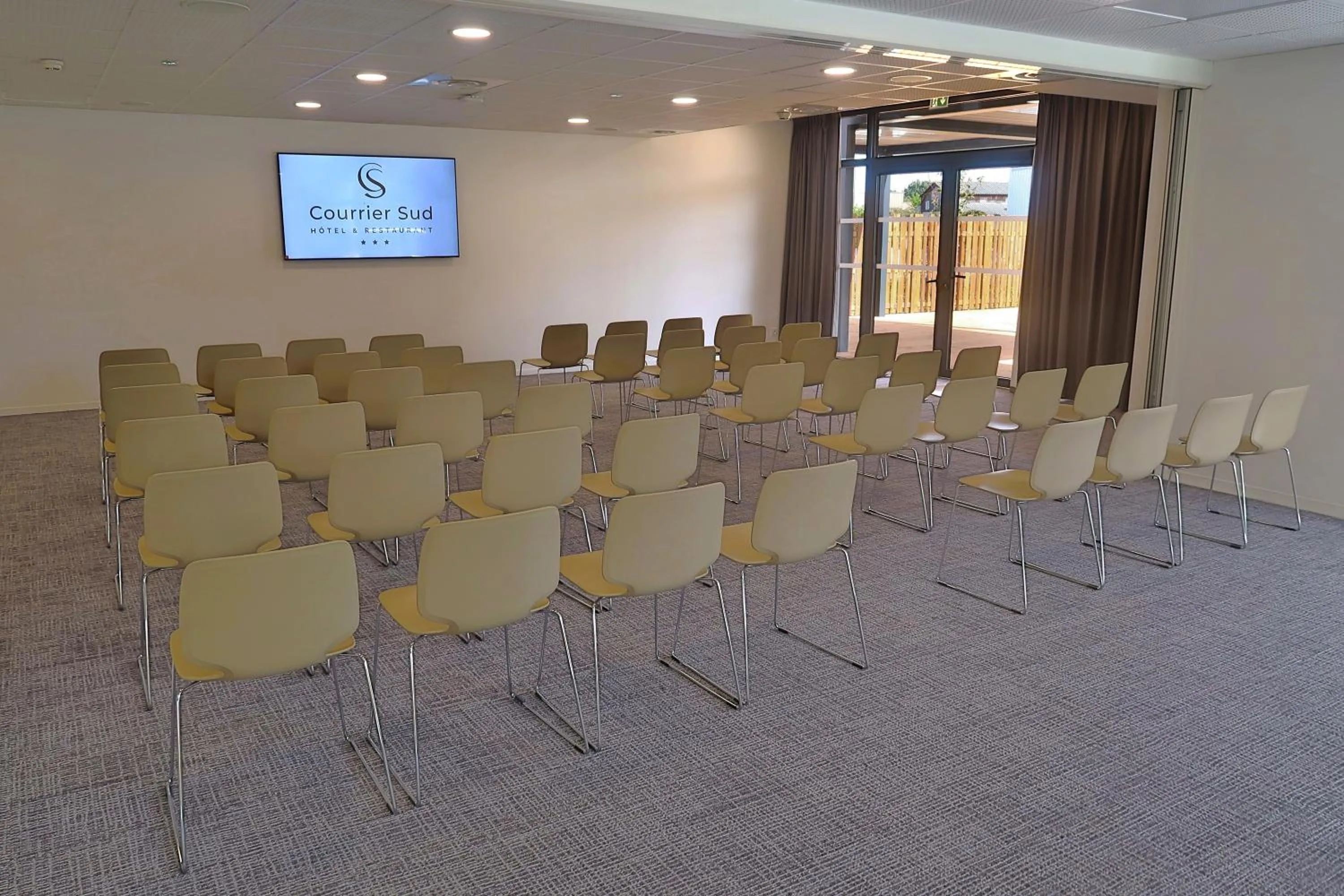 Meeting/conference room in COURRIER SUD