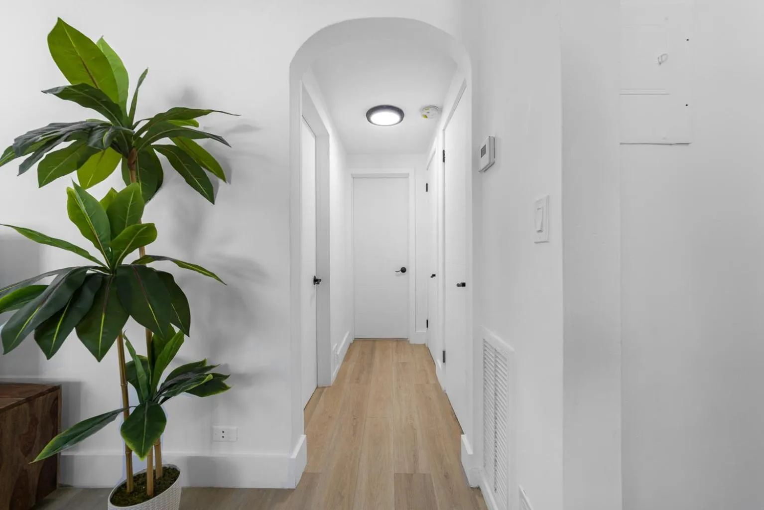 wardrobe in The Blue Parrot