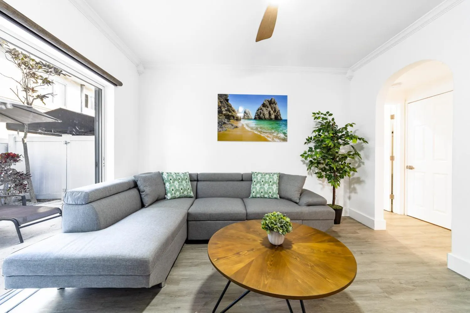 Living room in The Blue Parrot