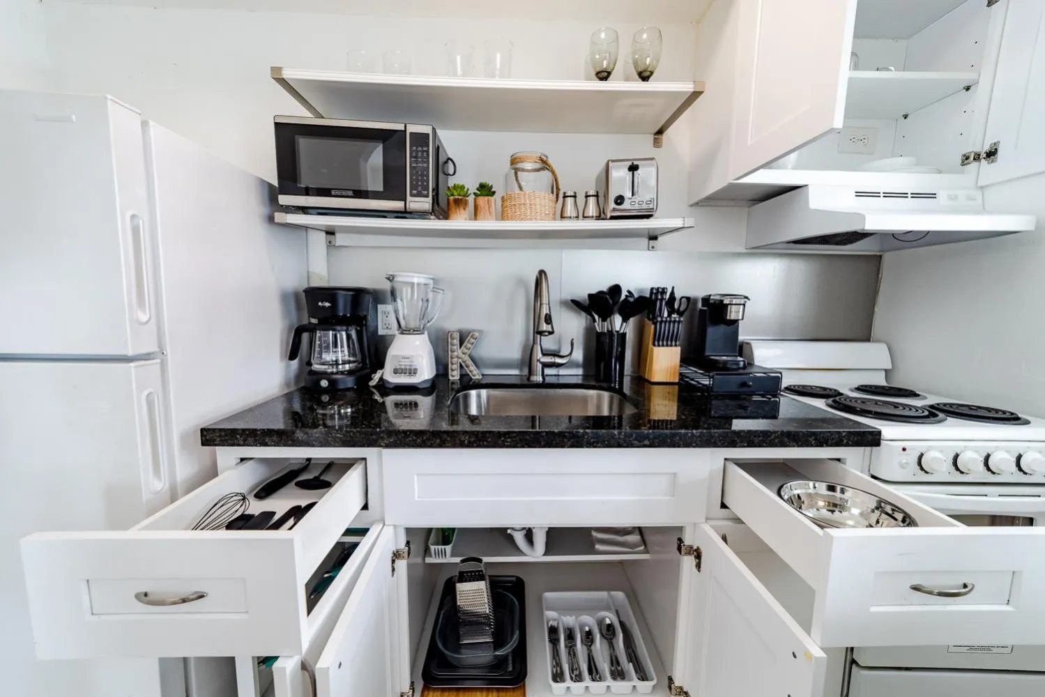 kitchen in The Blue Parrot