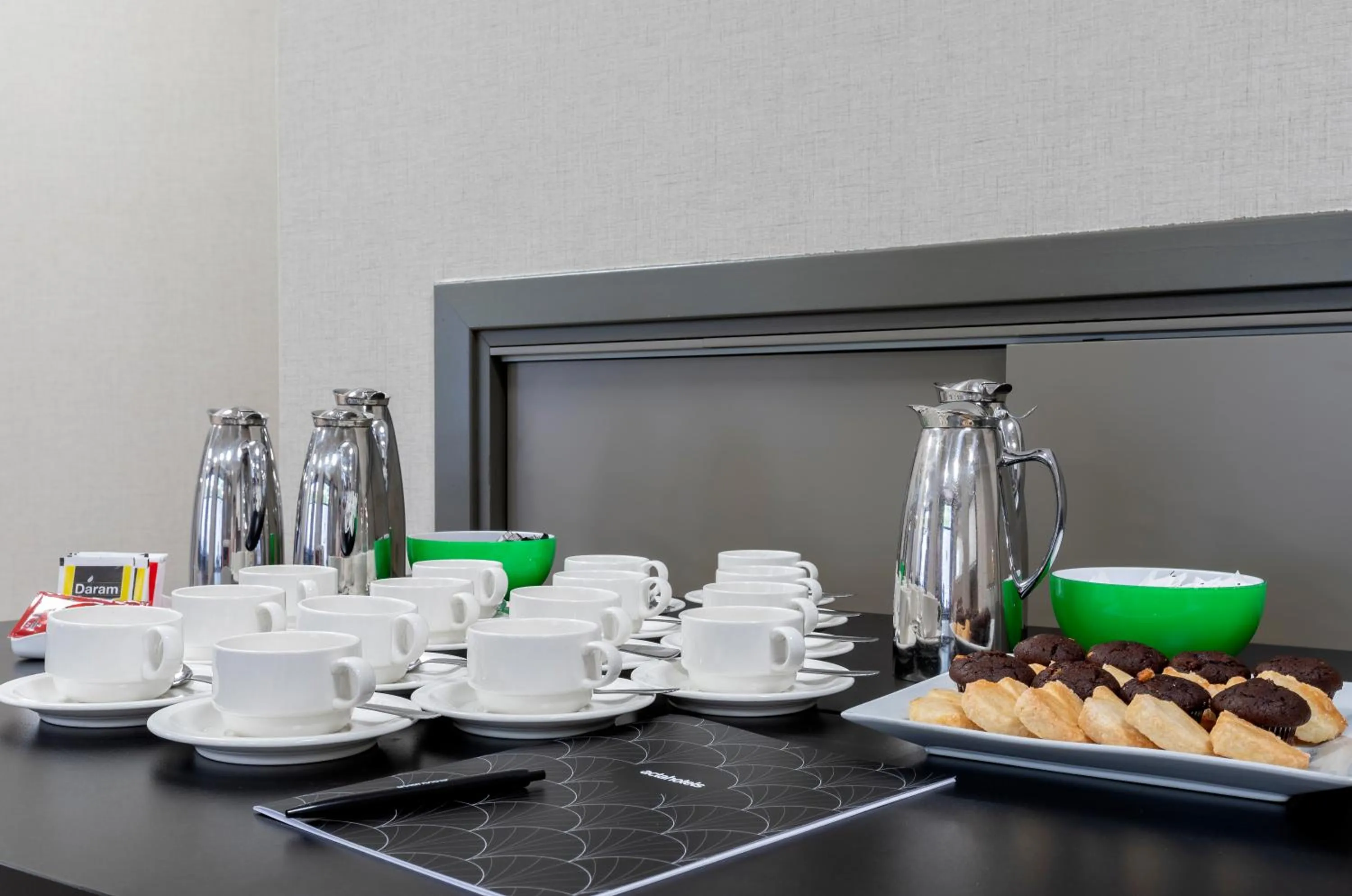 Coffee/tea facilities in Acta Pirámides