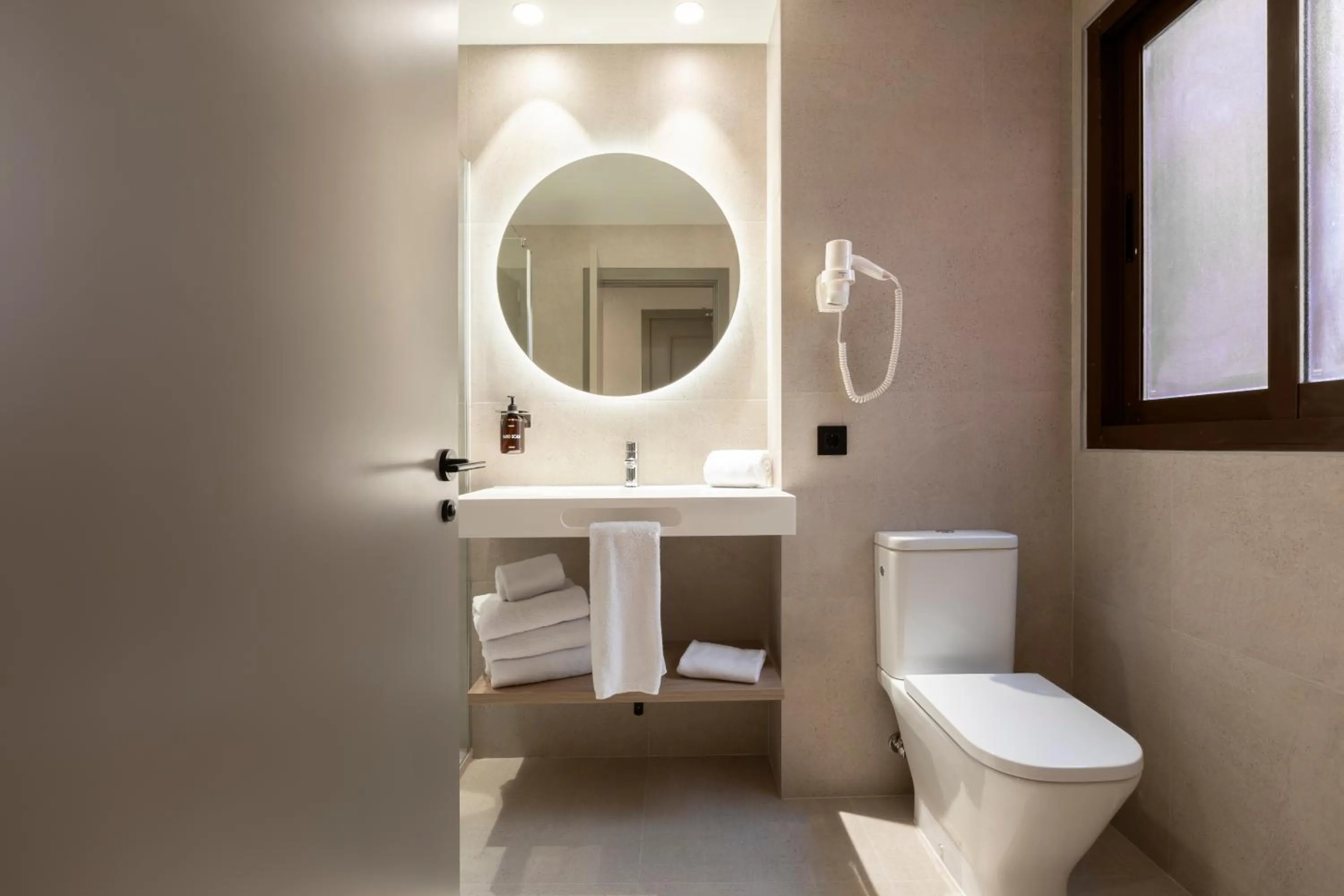 Bathroom in Acta Pirámides