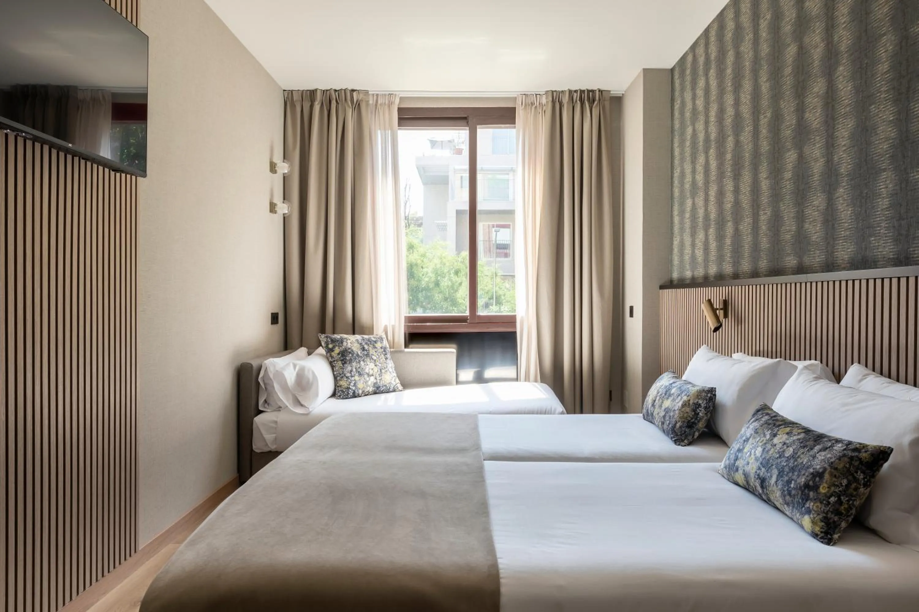 Bedroom, Bed in Acta Pirámides