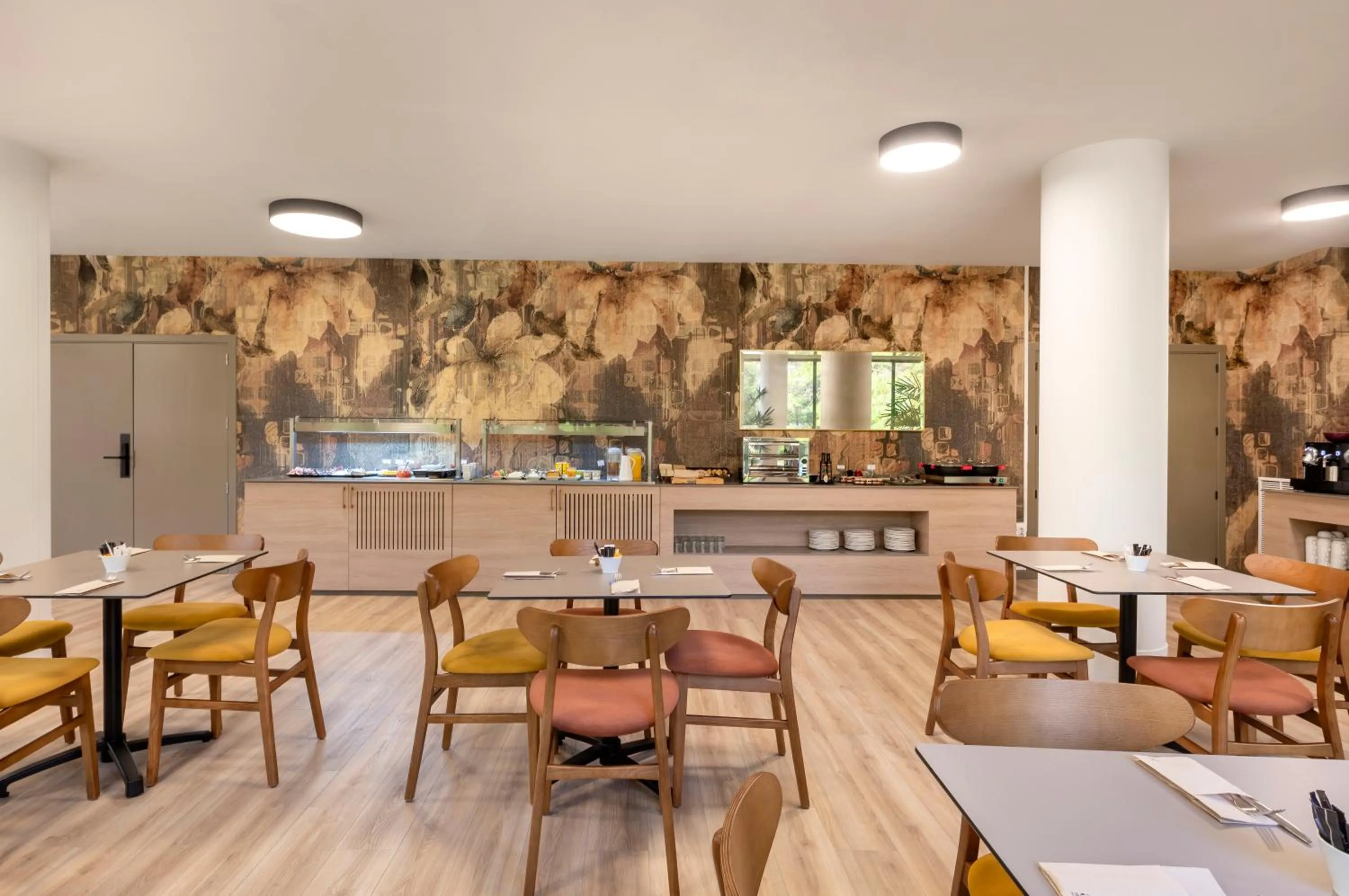 Breakfast in Acta Pirámides