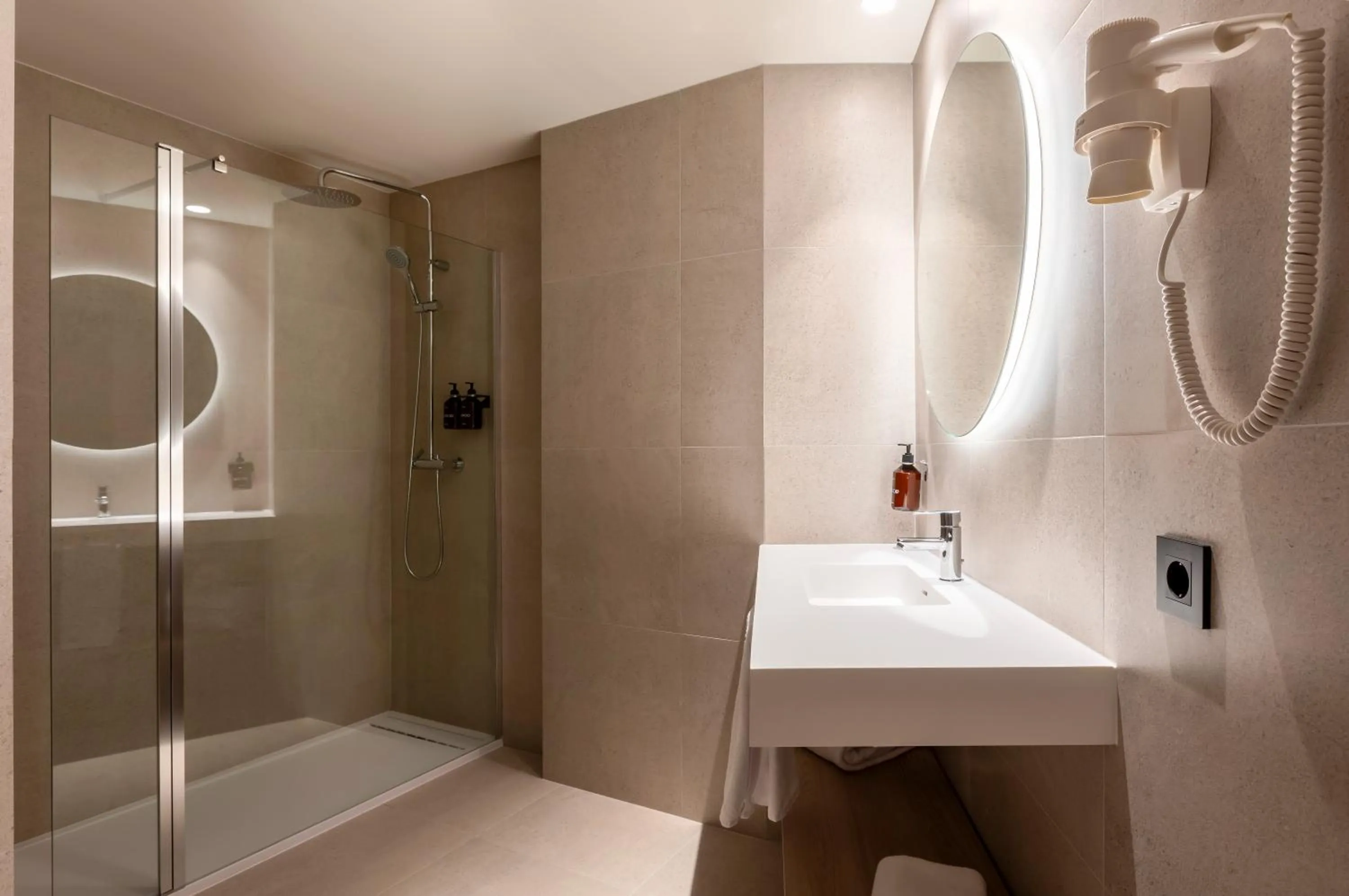 Bathroom in Acta Pirámides