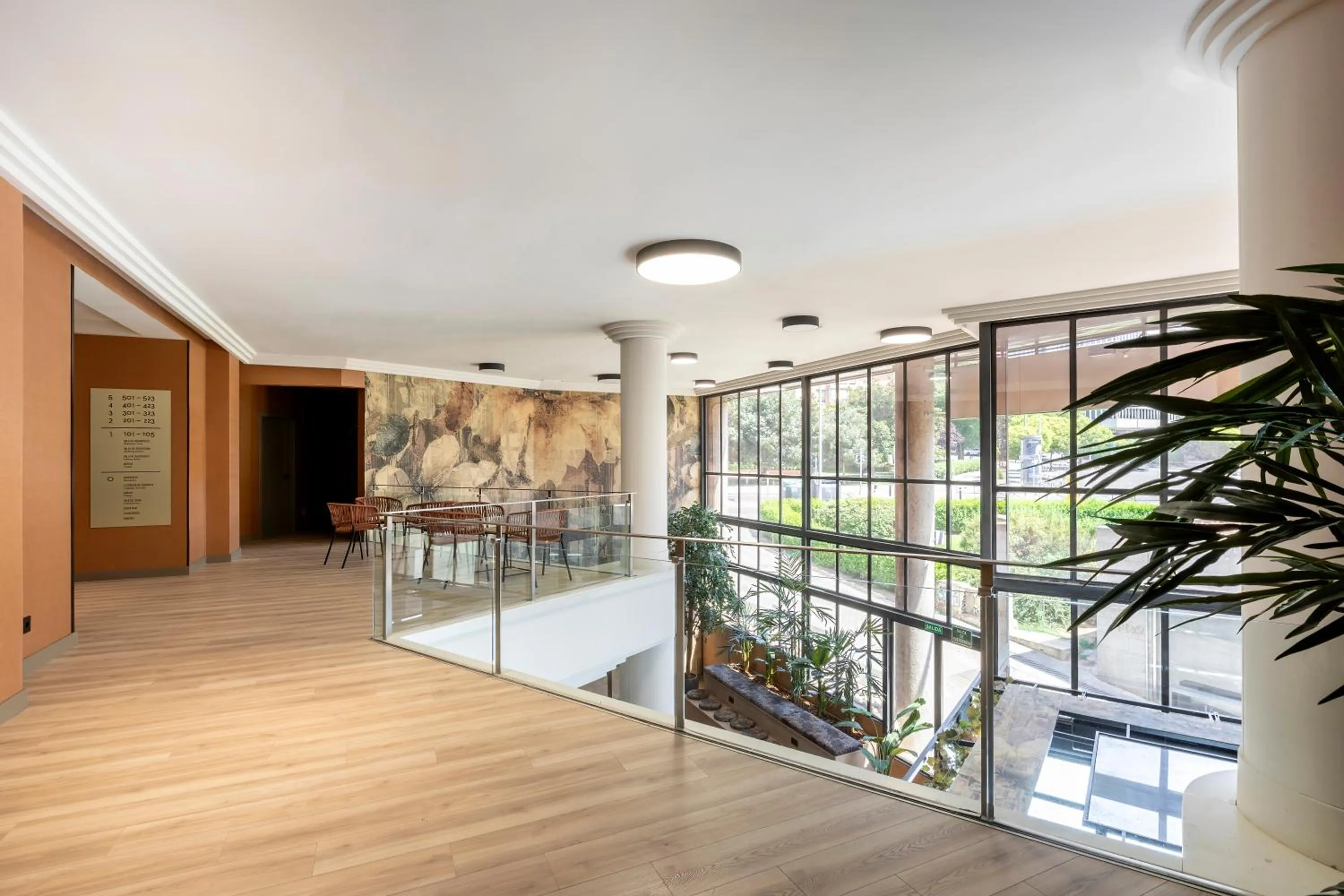 Seating area in Acta Pirámides