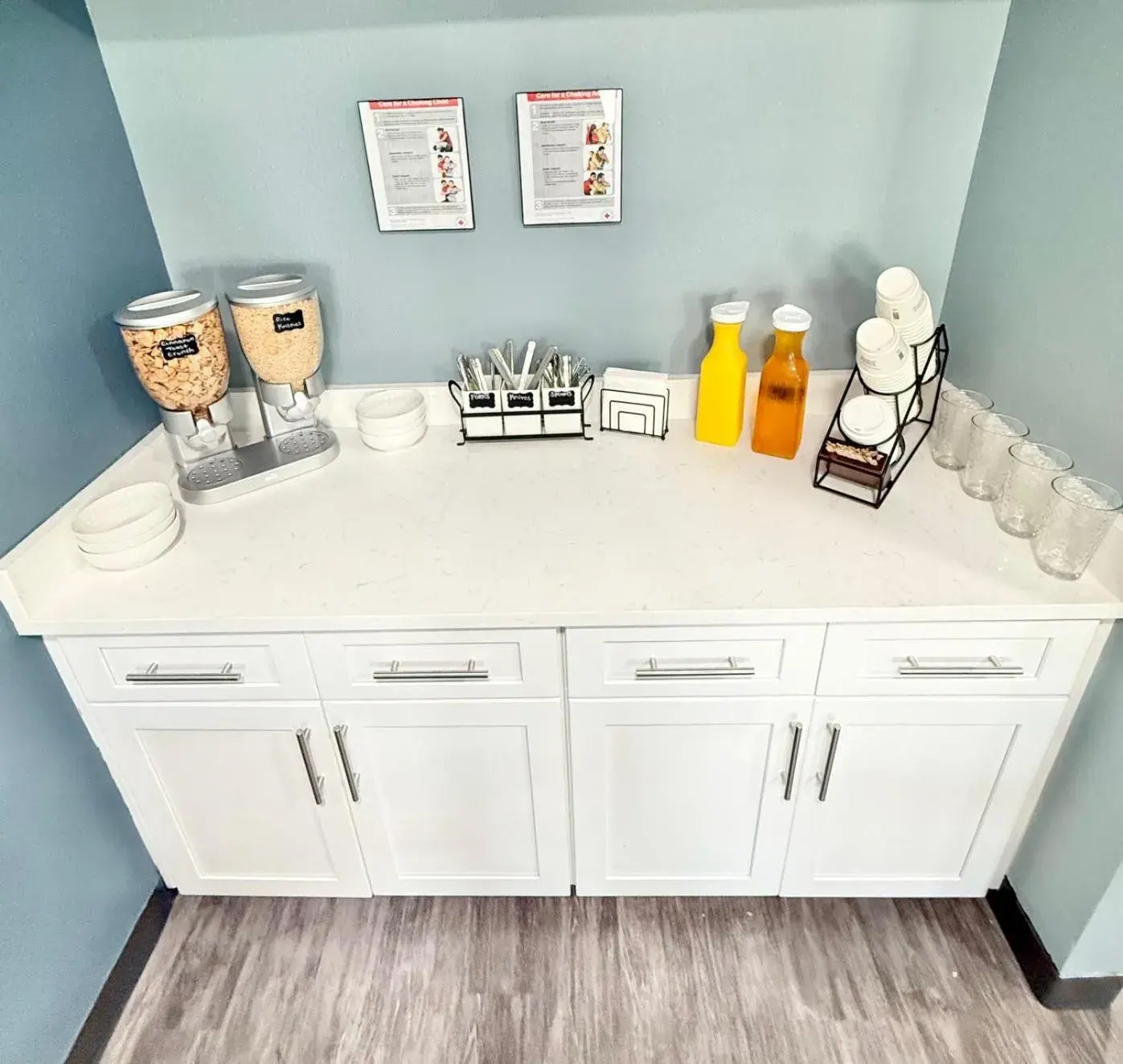 Continental breakfast in Baymont by Wyndham Ocala Suites Continental breakfast in Baymont by Wyndham Ocala Suites