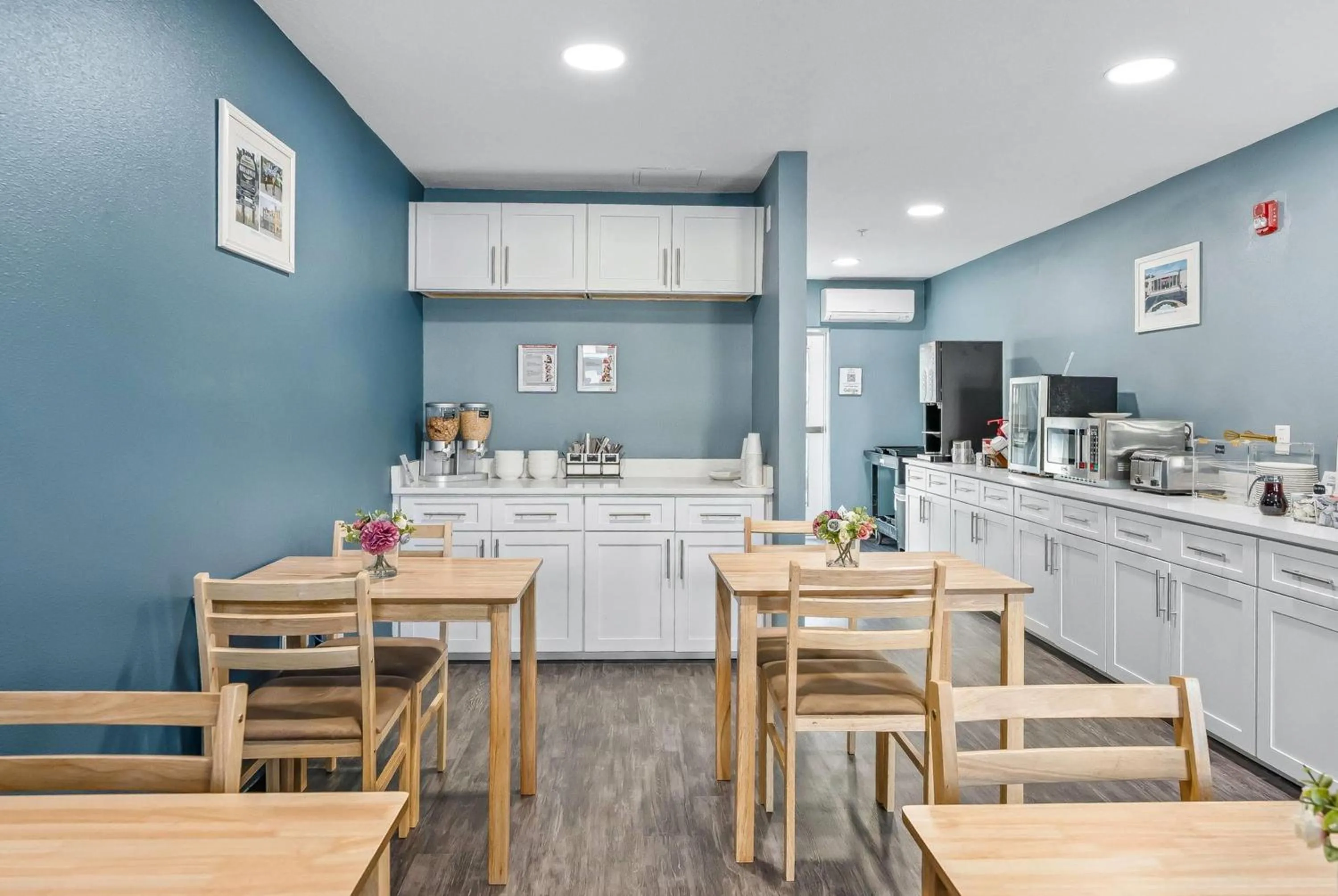 Breakfast in Baymont by Wyndham Ocala Suites