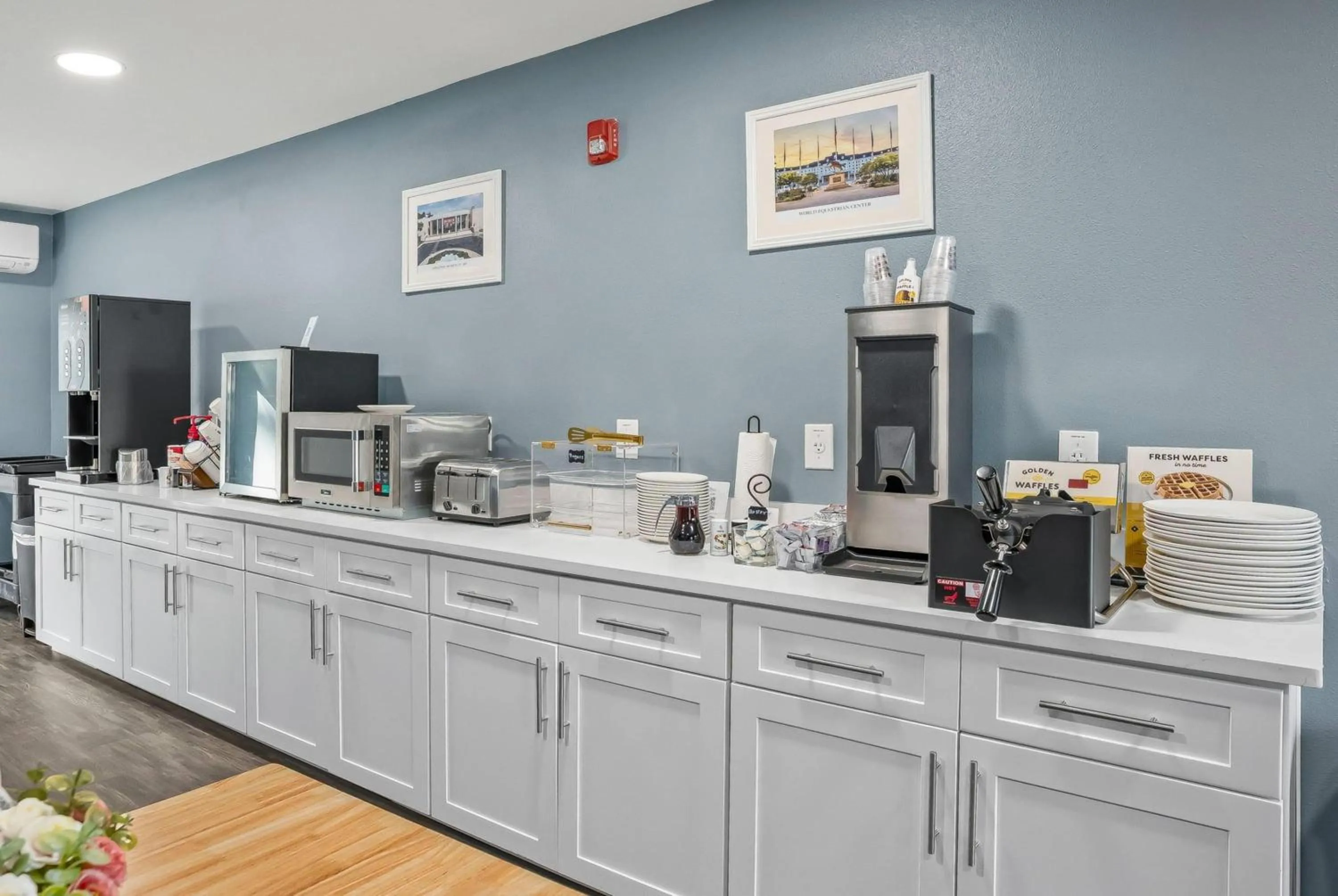 Breakfast in Baymont by Wyndham Ocala Suites