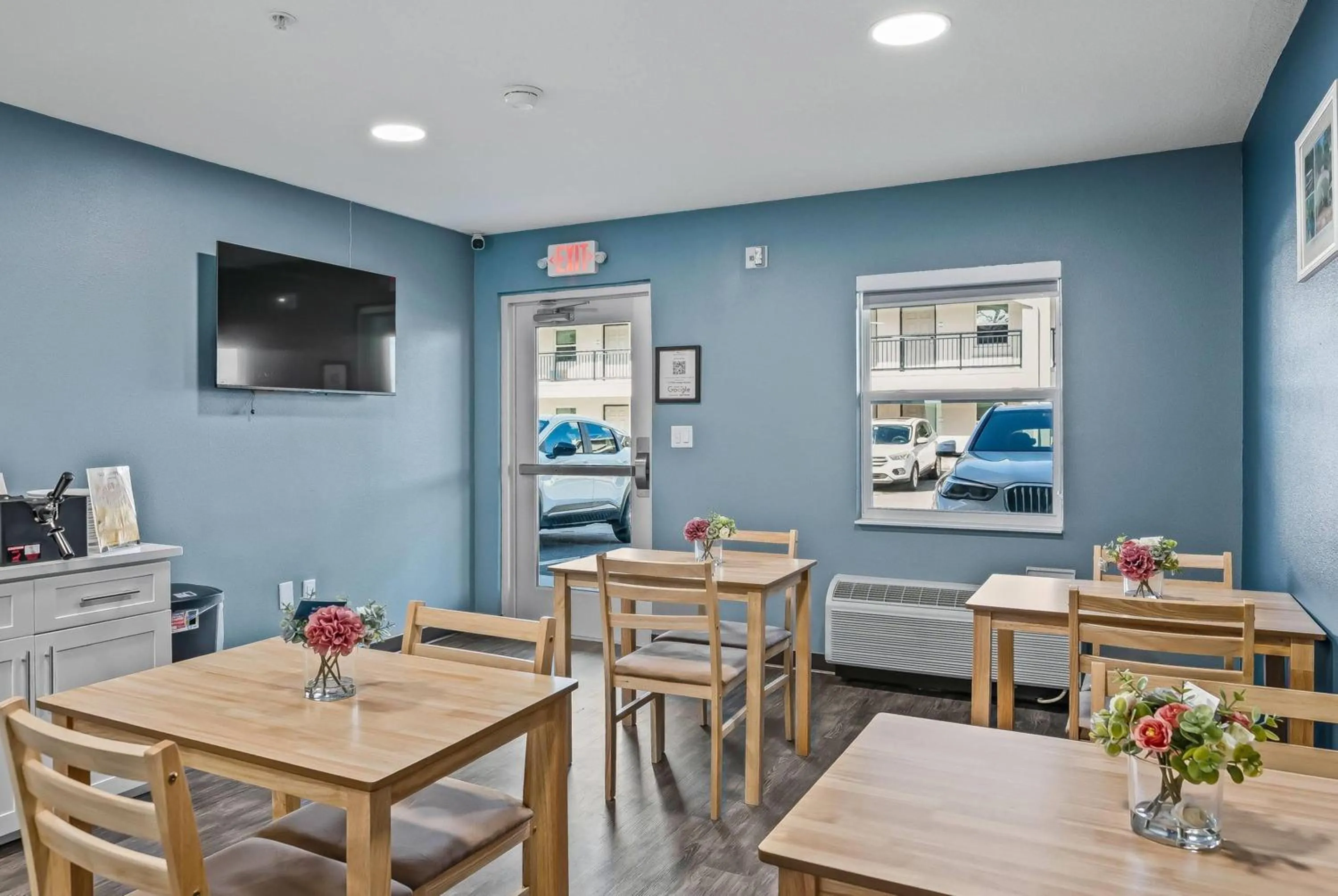 Breakfast in Baymont by Wyndham Ocala Suites