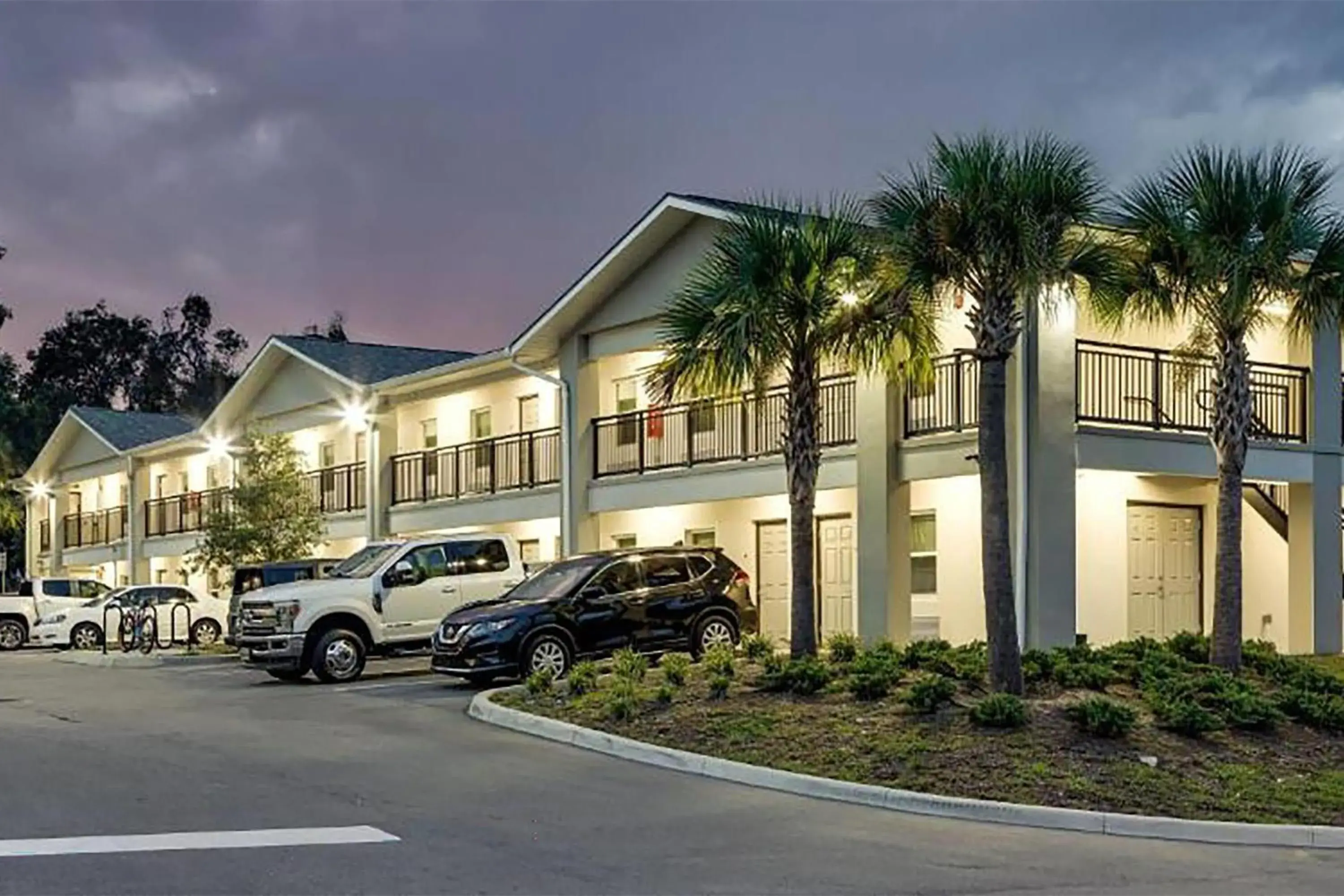 Property building in Baymont by Wyndham Ocala Suites Property building in Baymont by Wyndham Ocala Suites