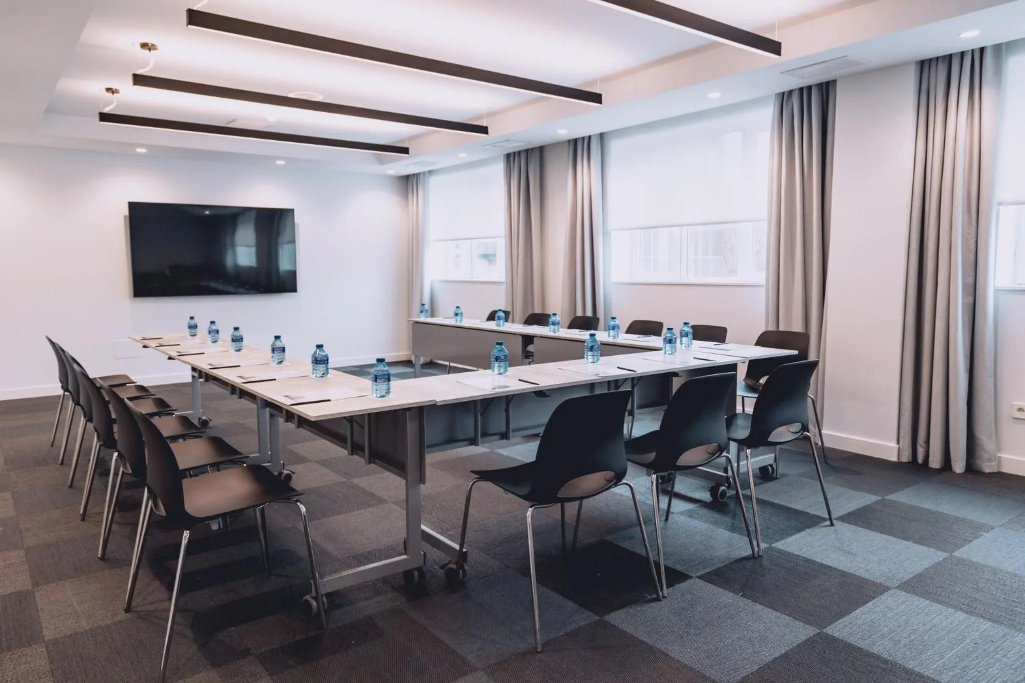 Meeting/conference room in Rafaelhoteles Atocha