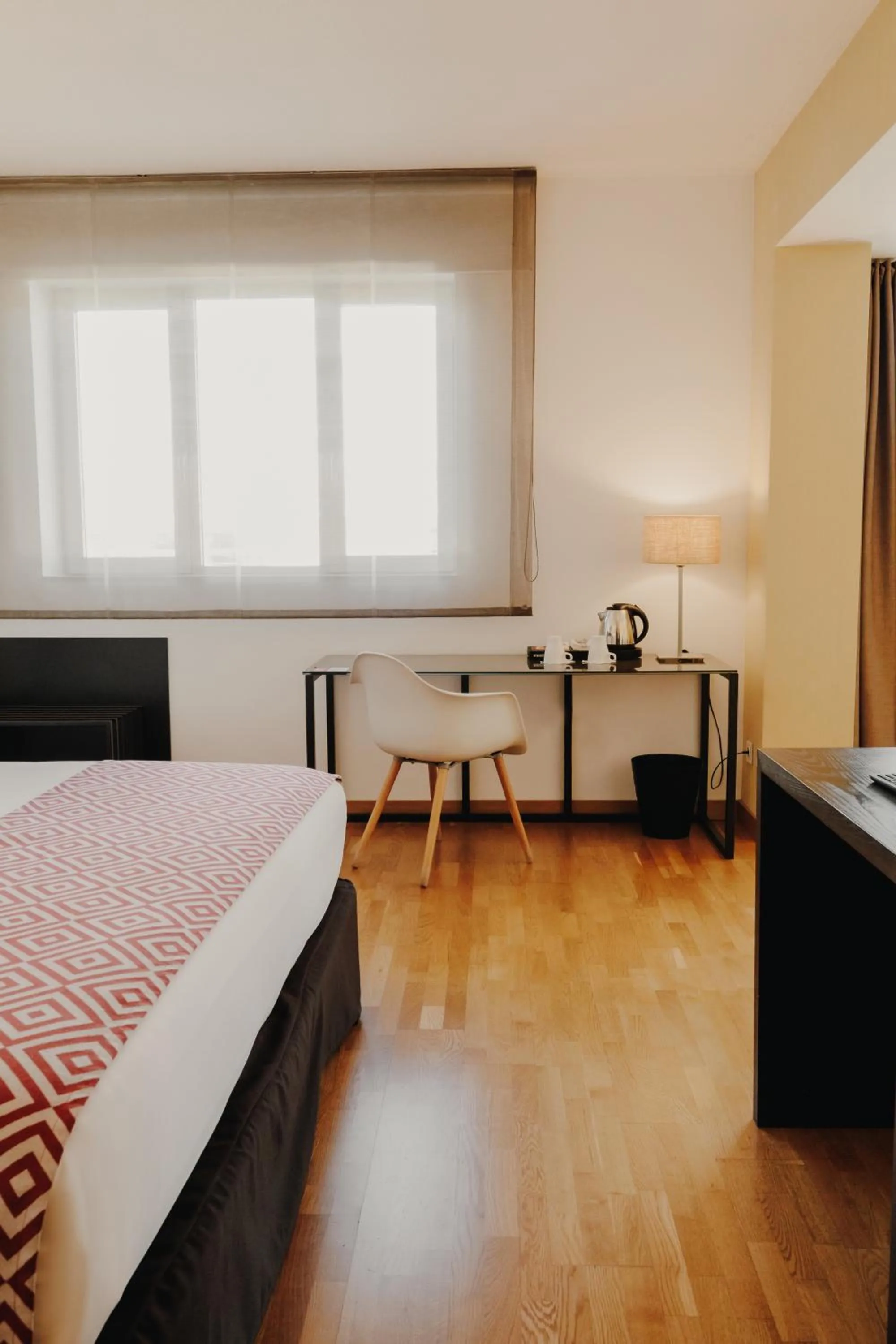 Photo of the whole room, Bed in Rafaelhoteles Atocha