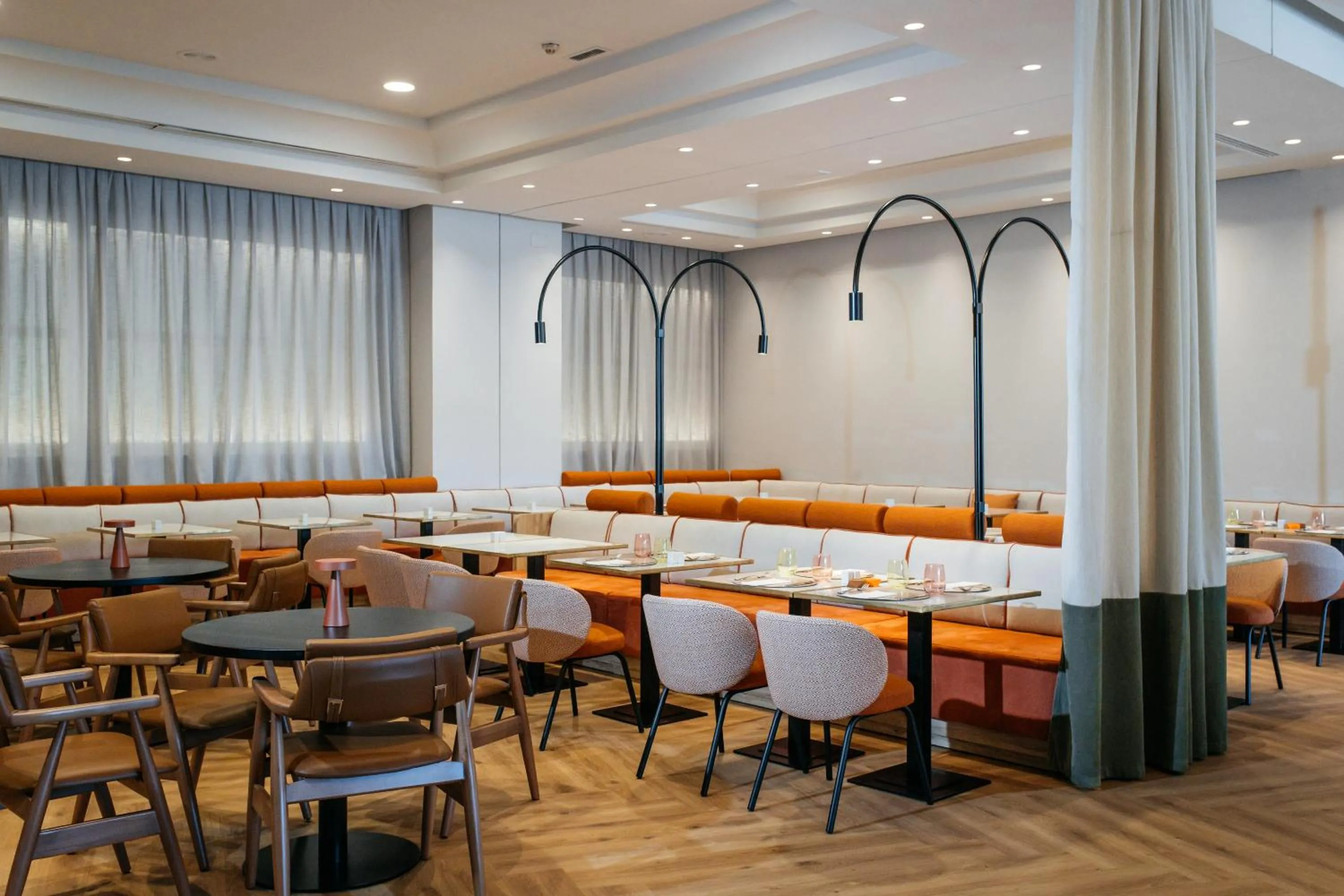 Restaurant/places to eat in Rafaelhoteles Atocha