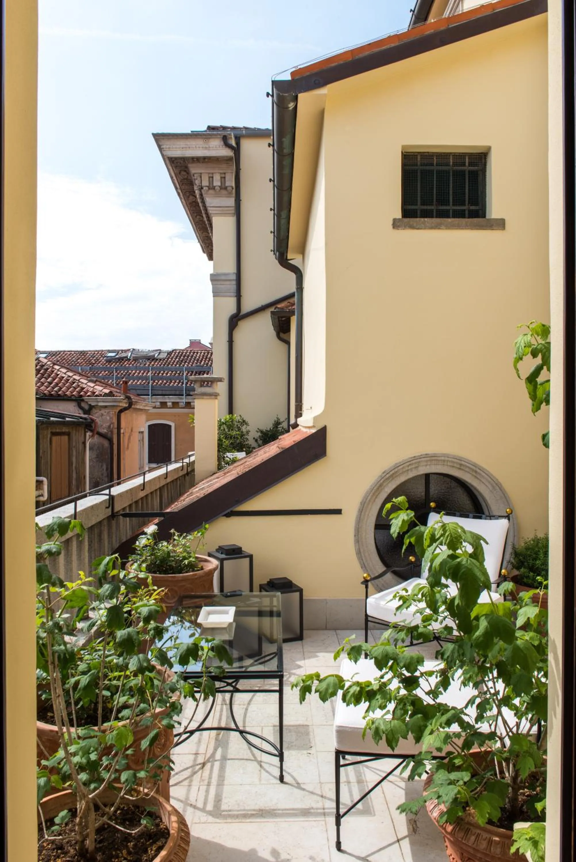 Day in Nolinski Venezia - Evok Collection