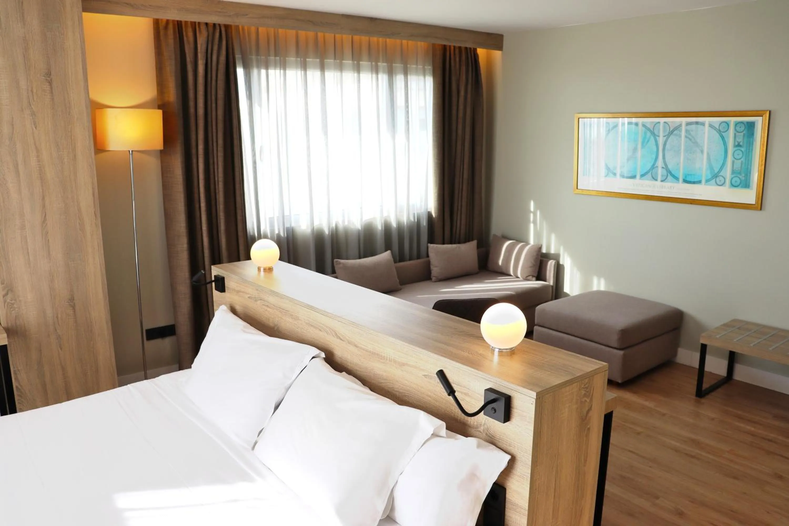 Decorative detail, Bed in Eurohotel Diagonal Port