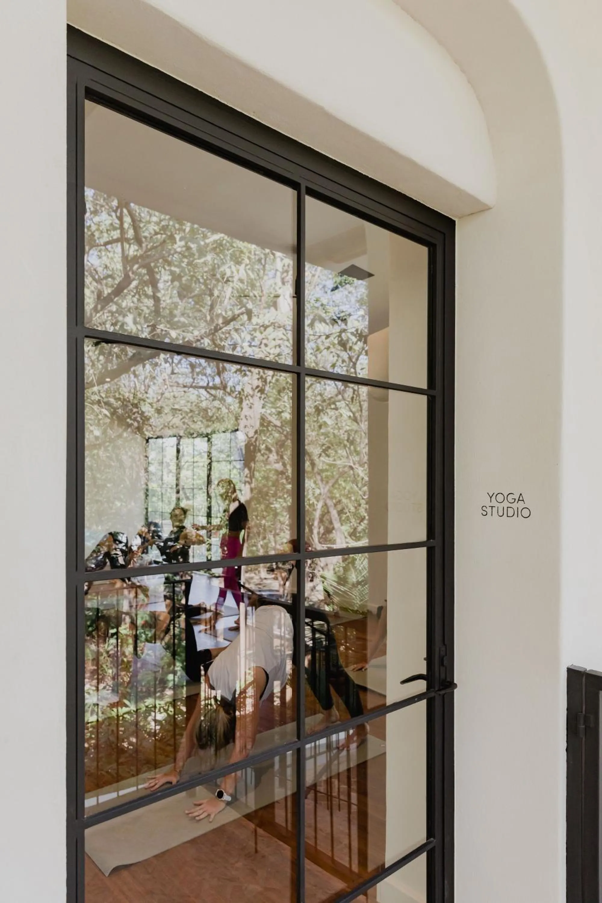 Property building in Sendero Hotel