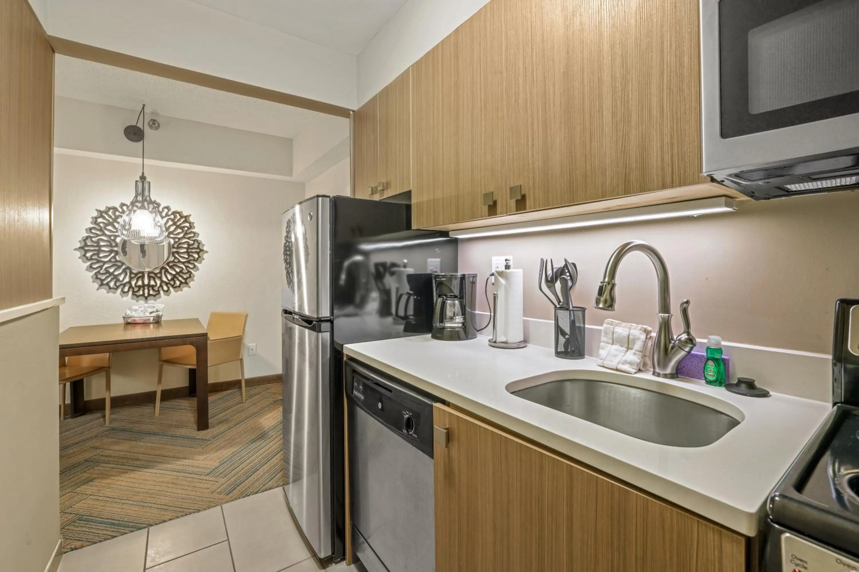 Kitchen or kitchenette in The Malone