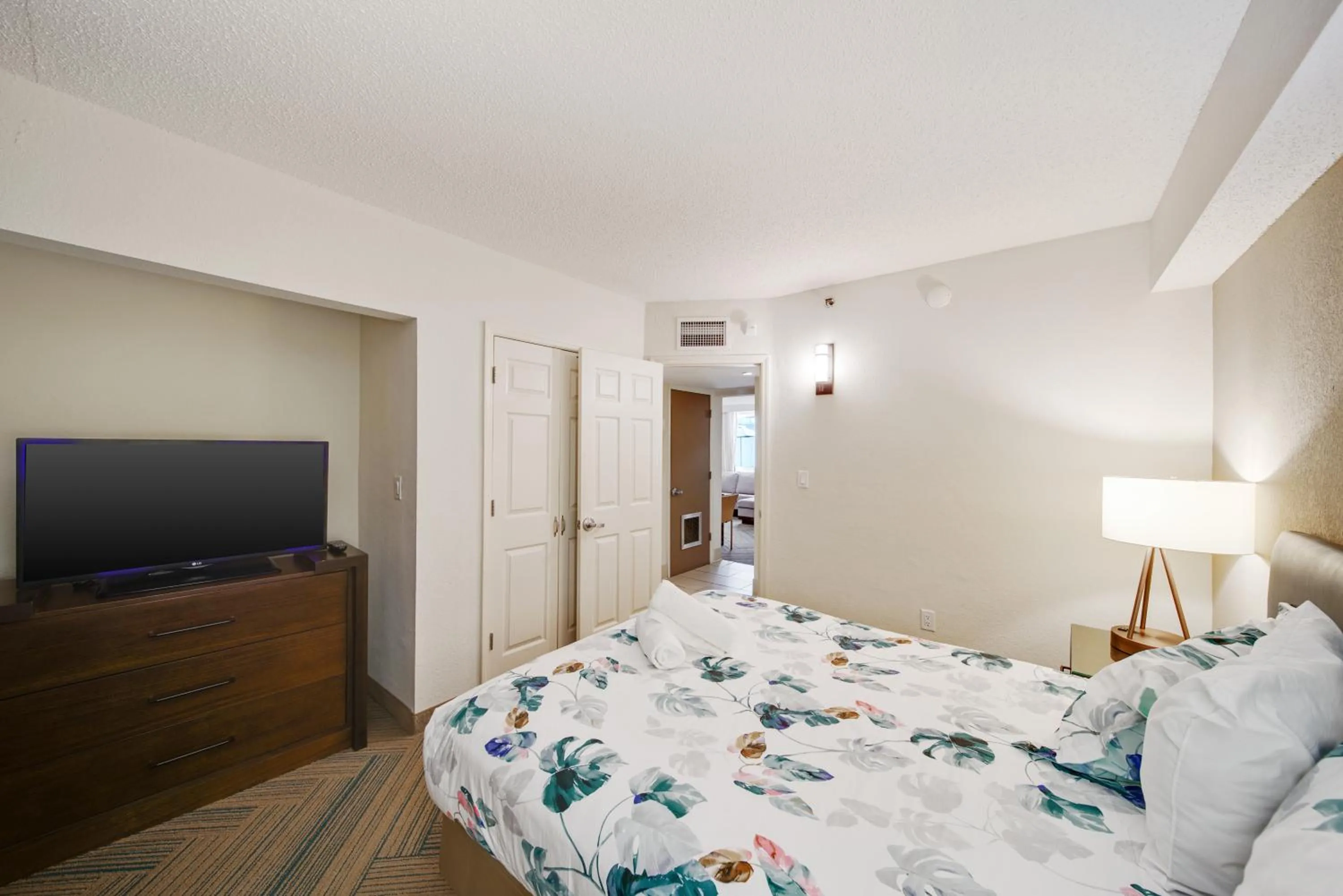 Bedroom in The Malone