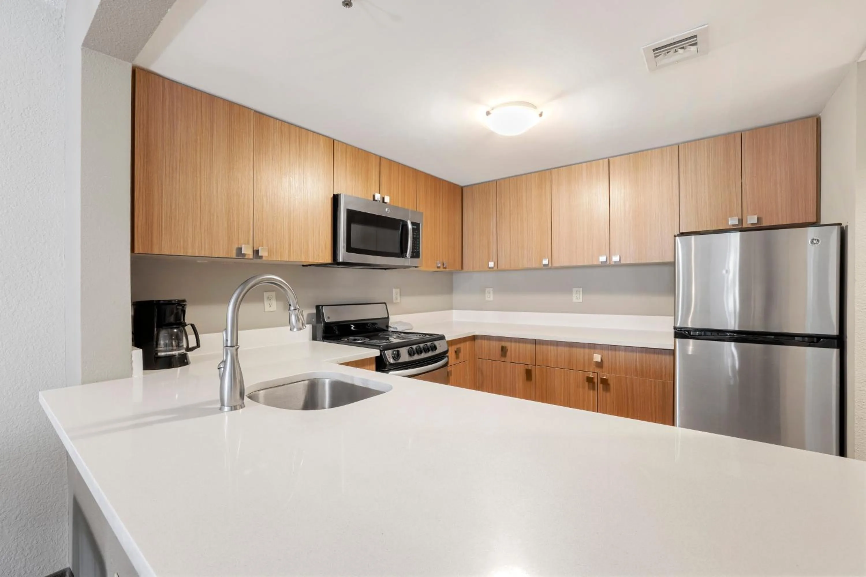 Kitchen or kitchenette in The Malone